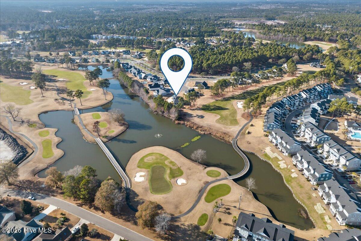 100548349 | Photo 12