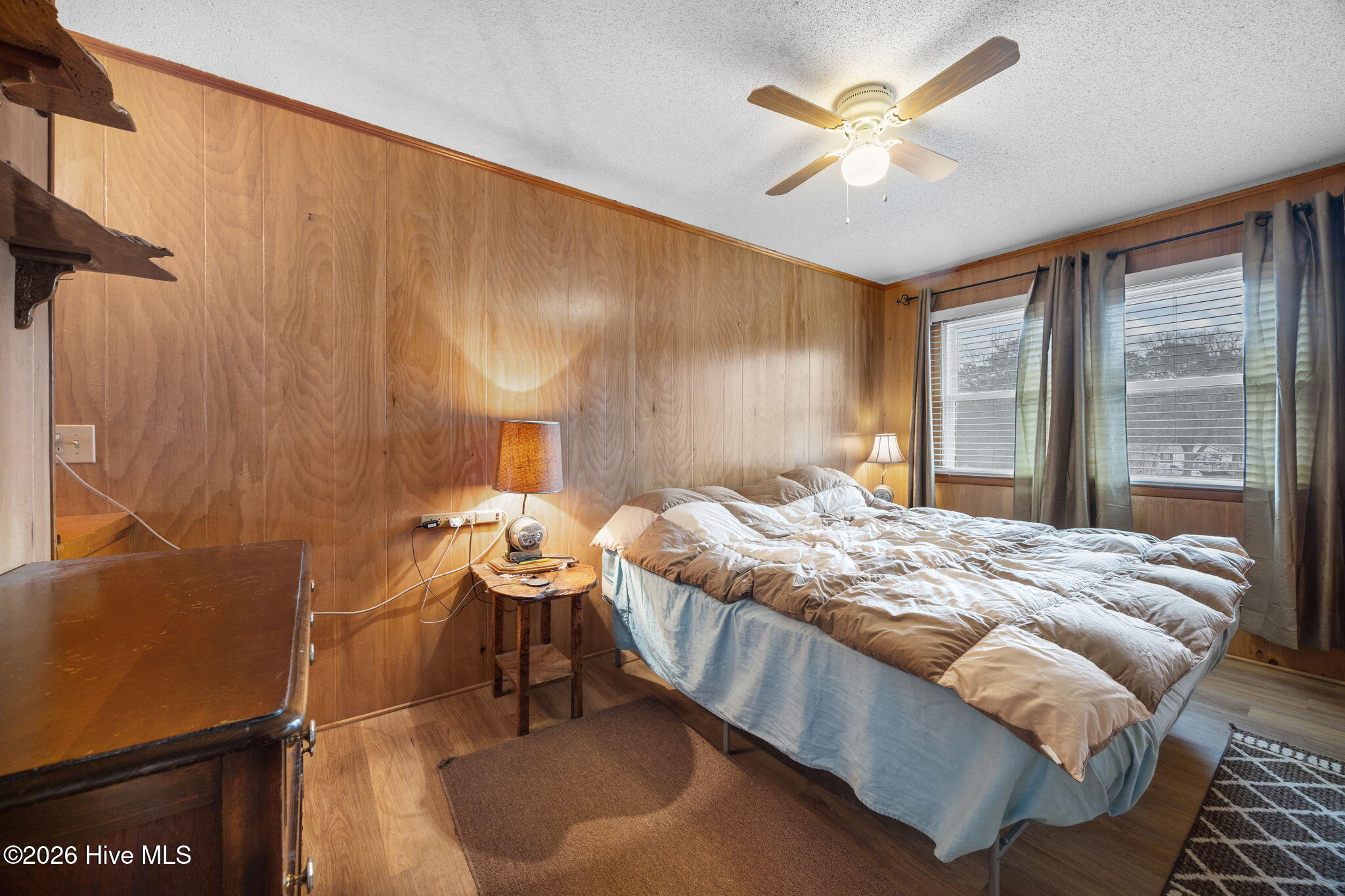 100555890 | Photo 14