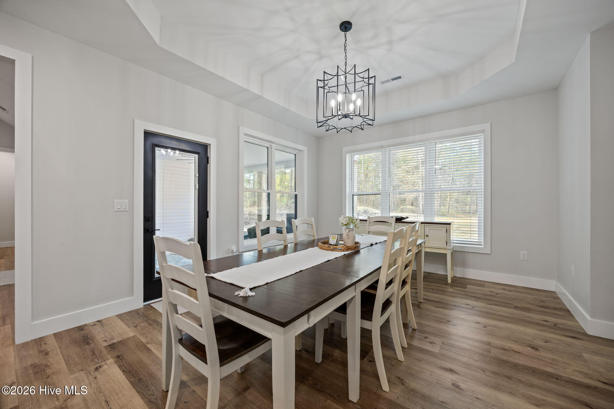 100563547 | Photo 41