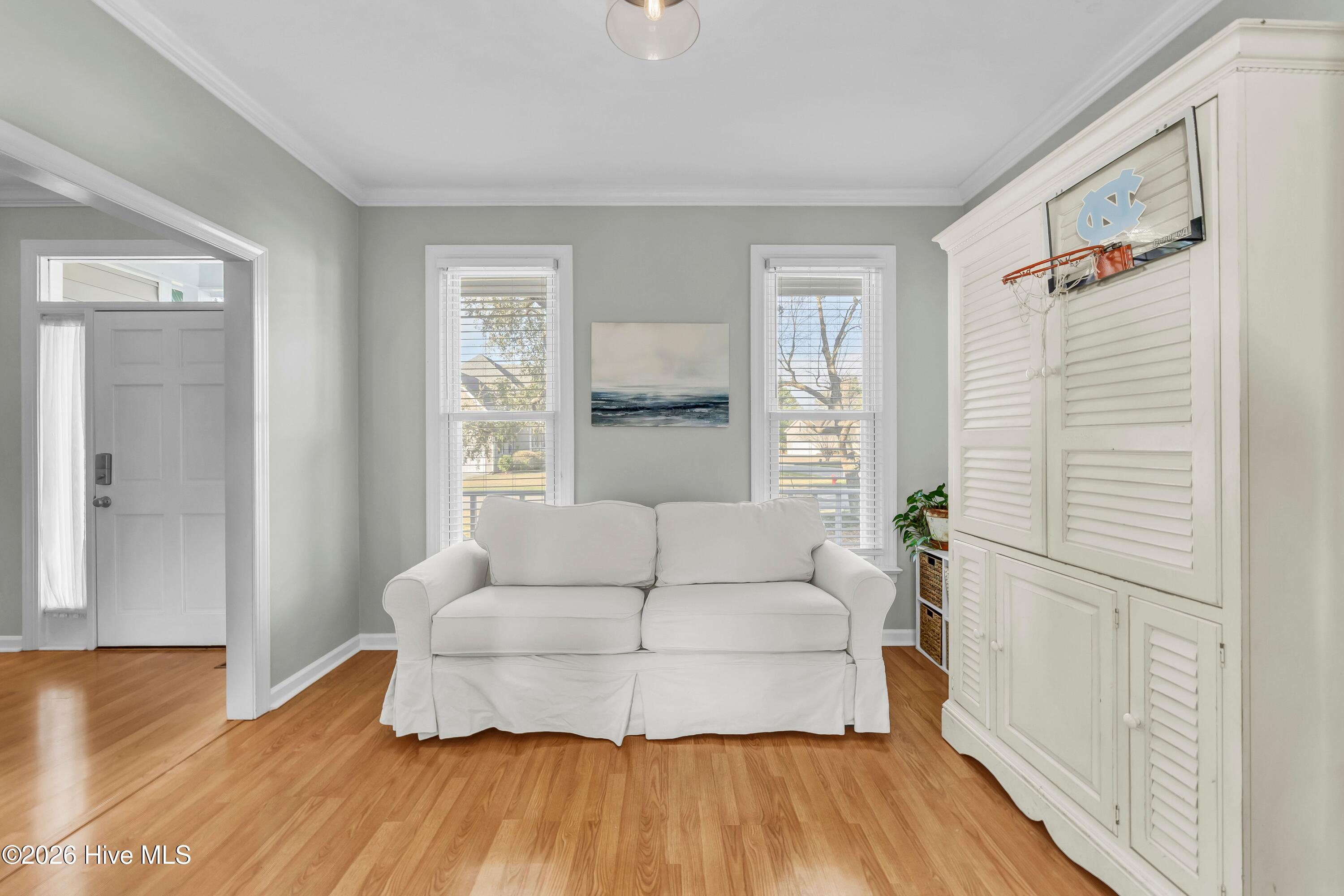 100561567 | Photo 25