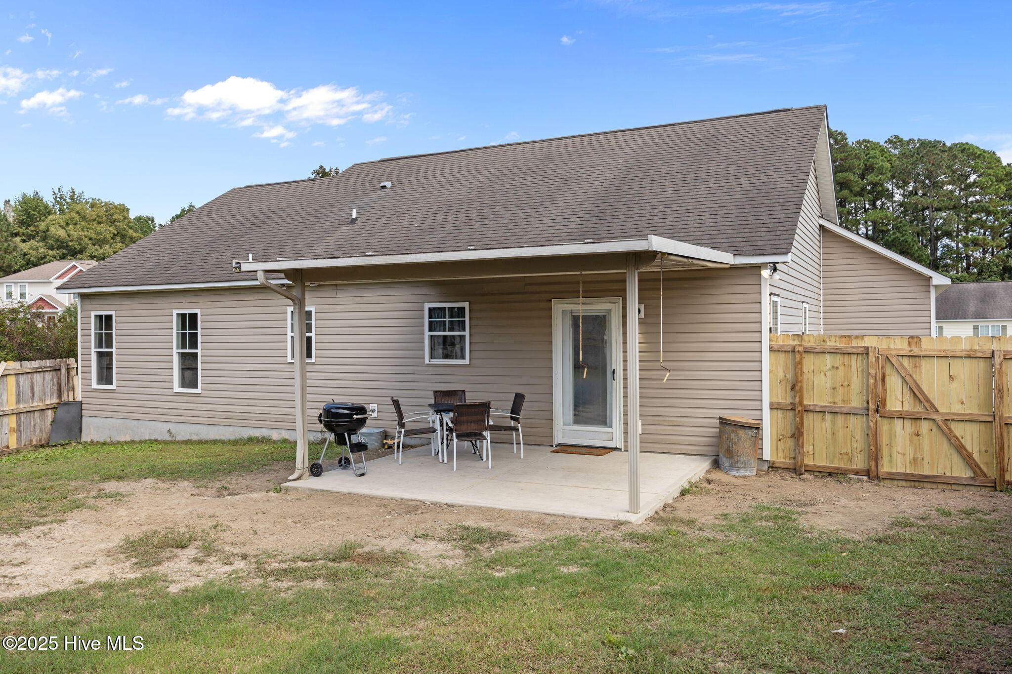 100530161 | Photo 40