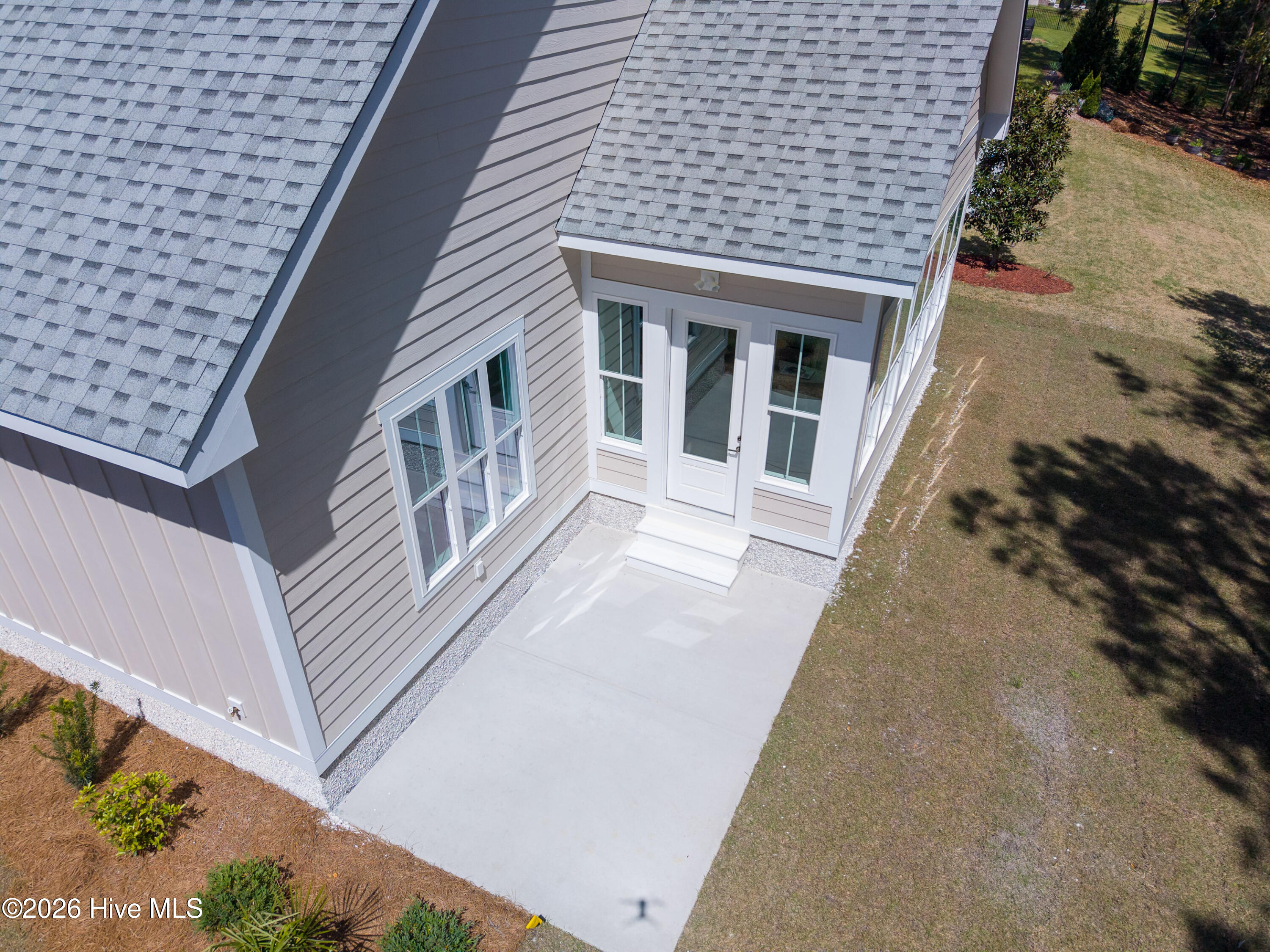 100564913 | Photo 47