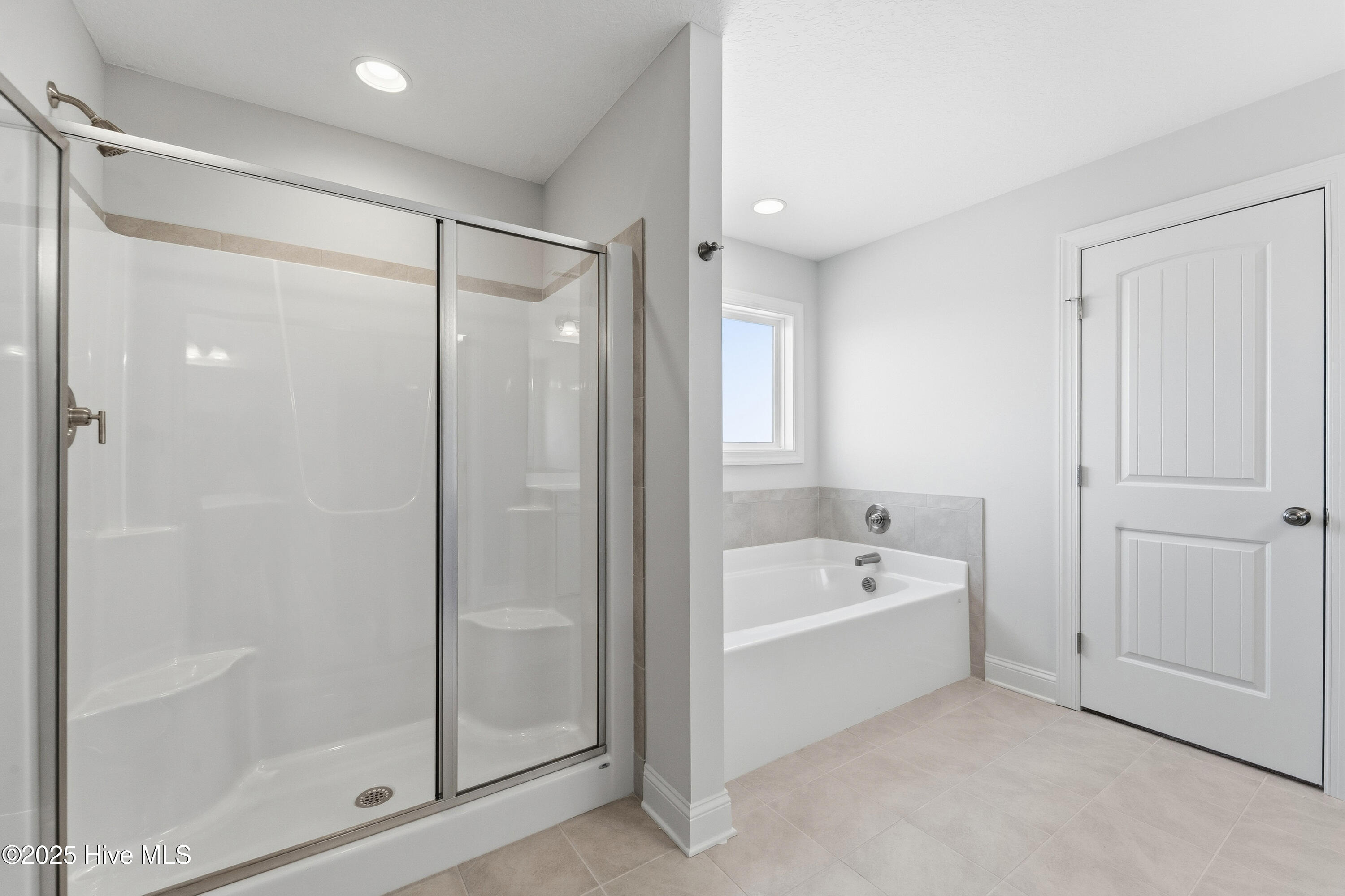 100507195 | Photo 36