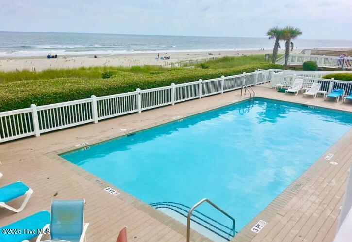 100533104 | Photo 48