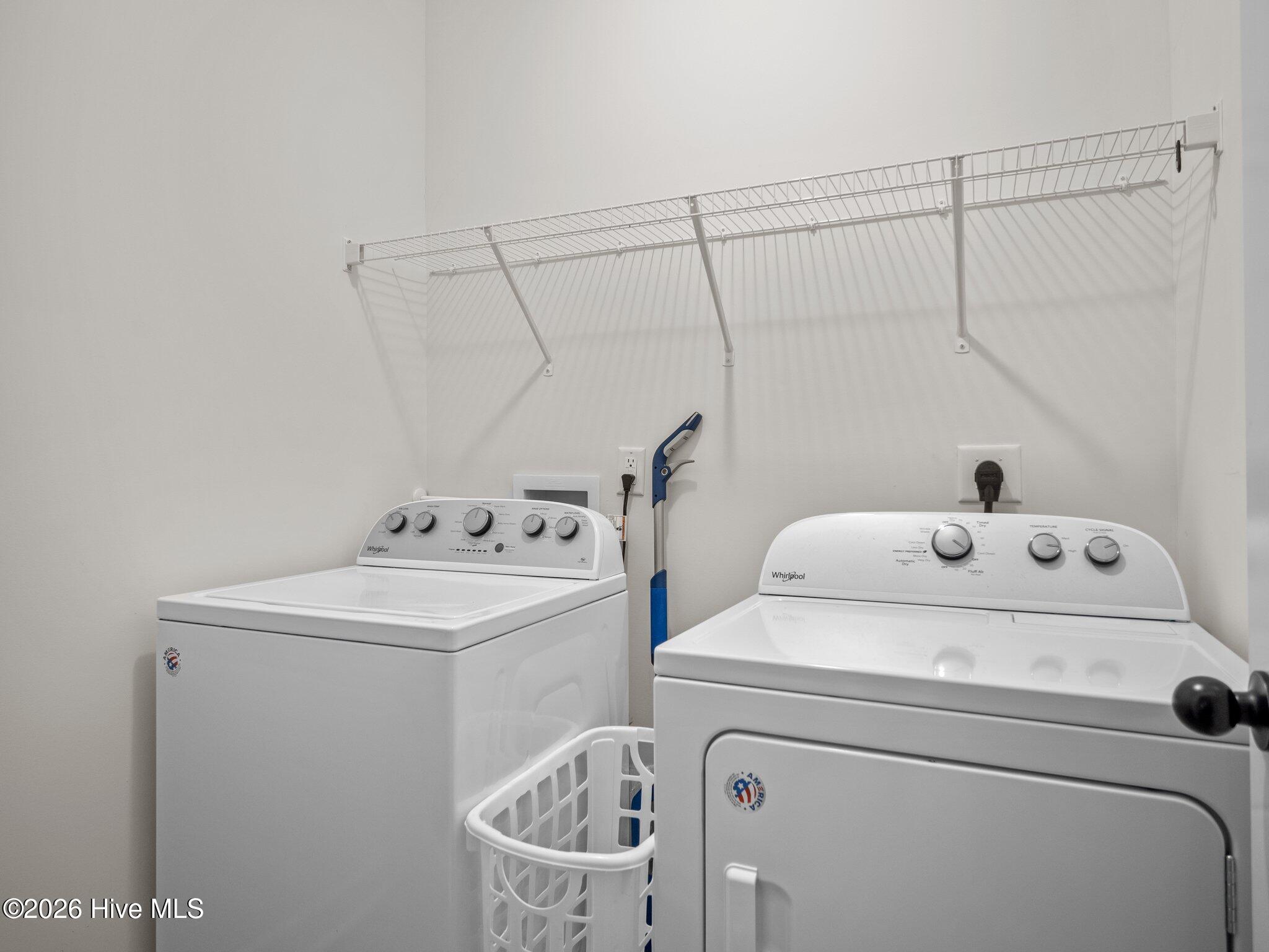 100561868 | Photo 25