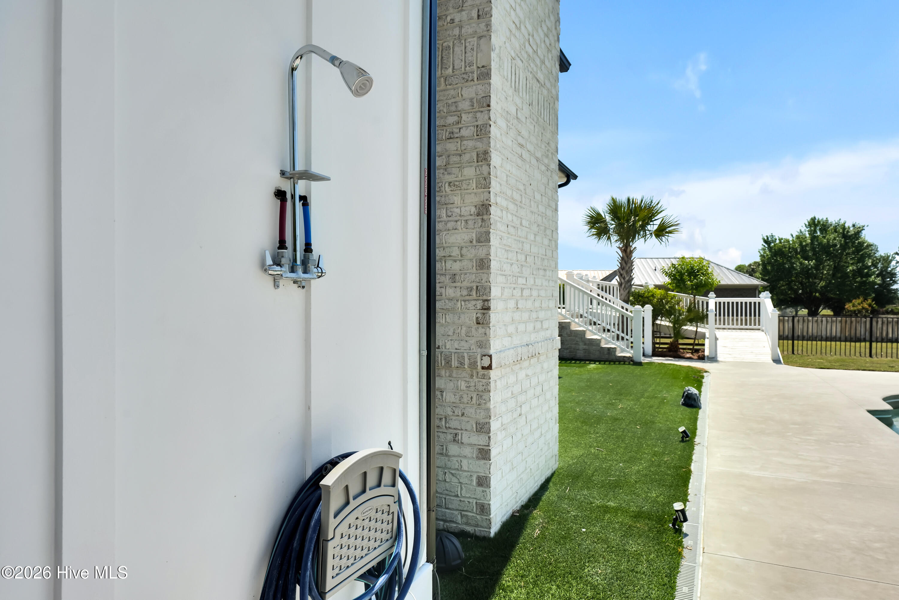 100567914 | Photo 54