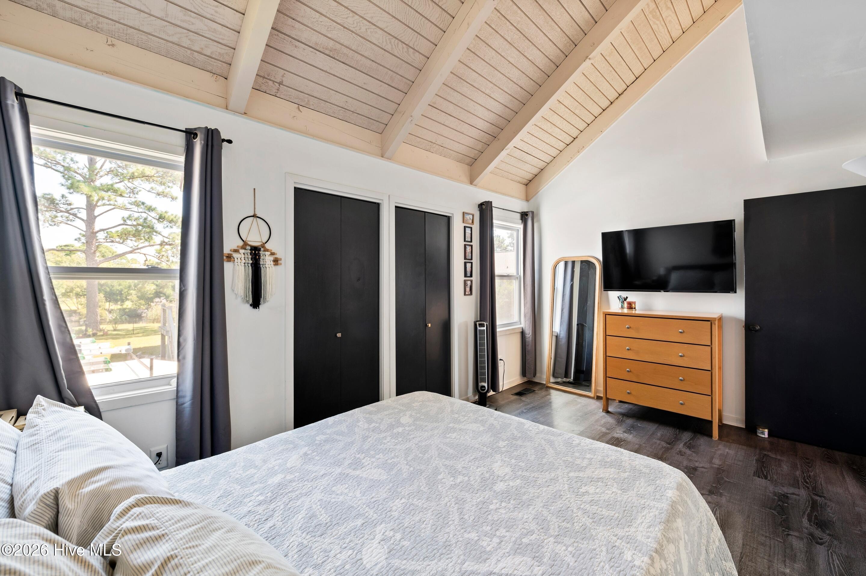 100548204 | Photo 10