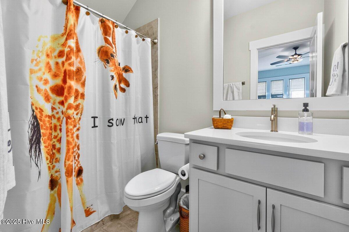 100524636 | Photo 18