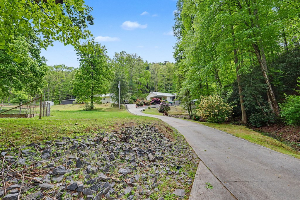 522 Fred Amos Road, Murphy, NC 28906 Listing Photo  35