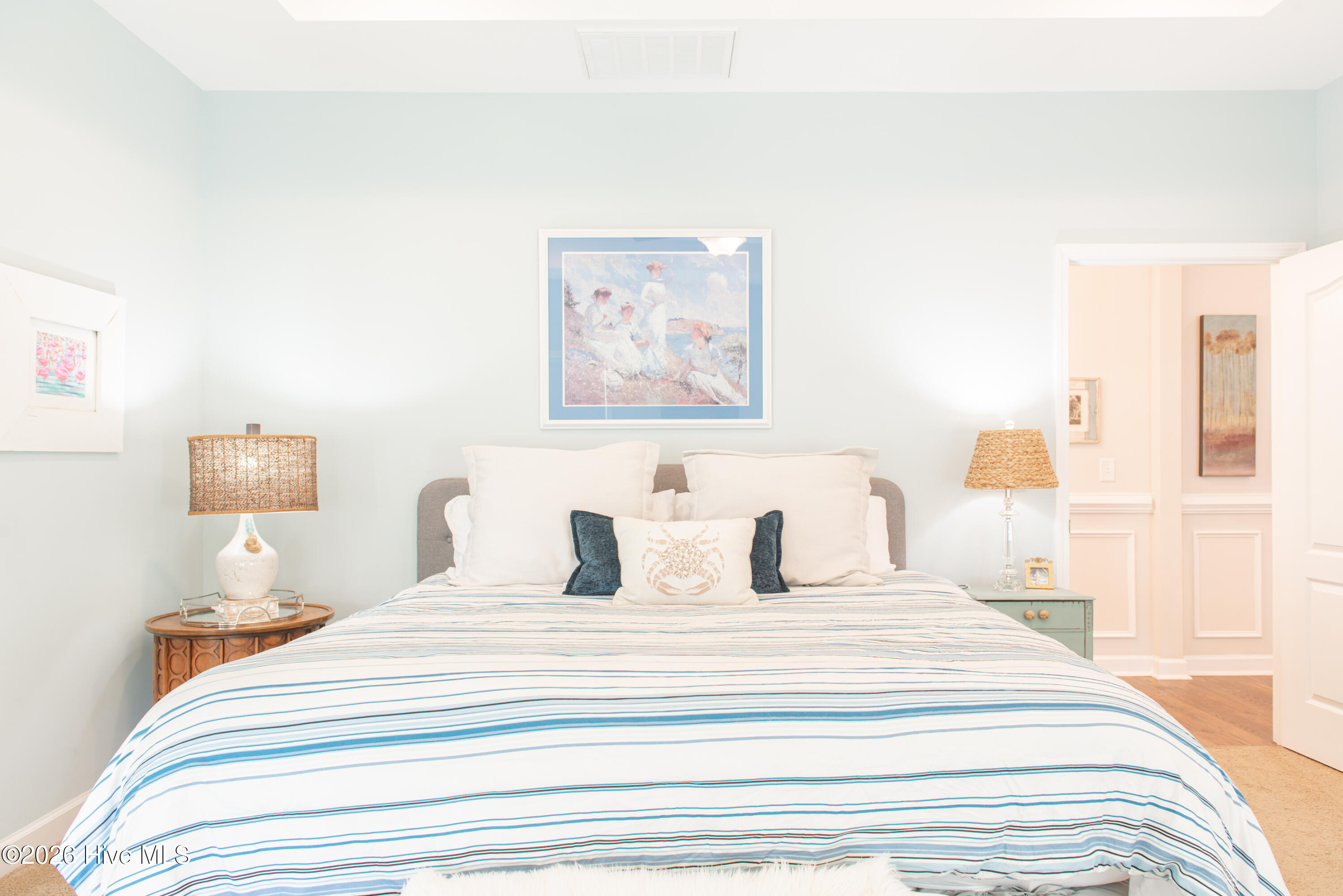 100553432 | Photo 61