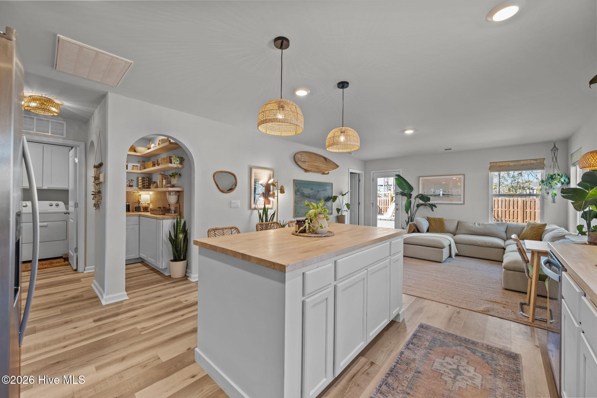 100557518 | Photo 14