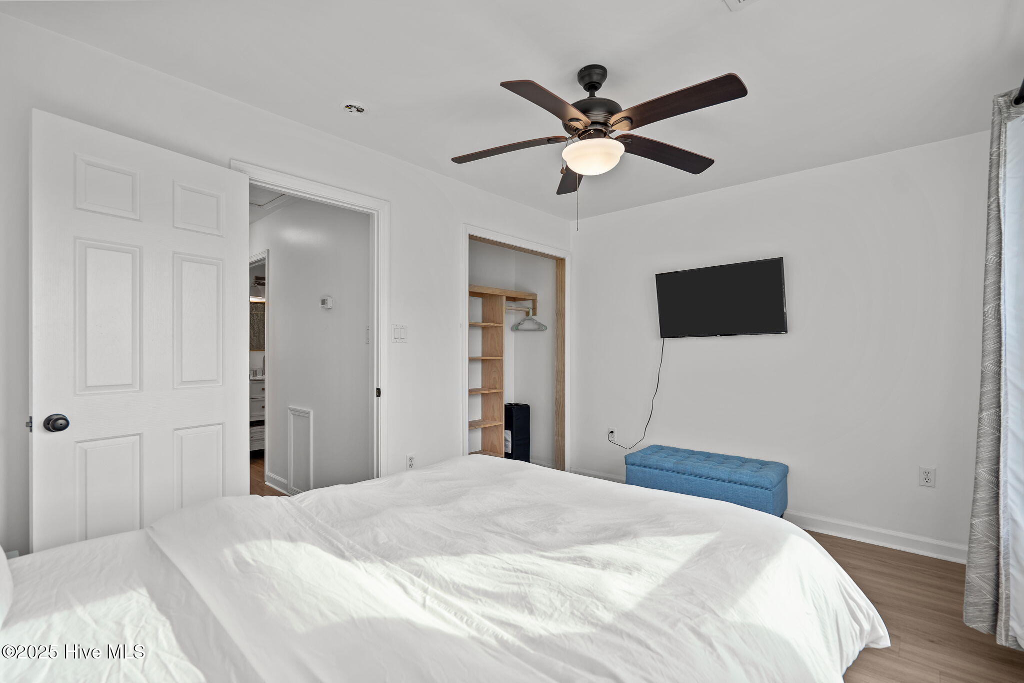 100544620 | Photo 30