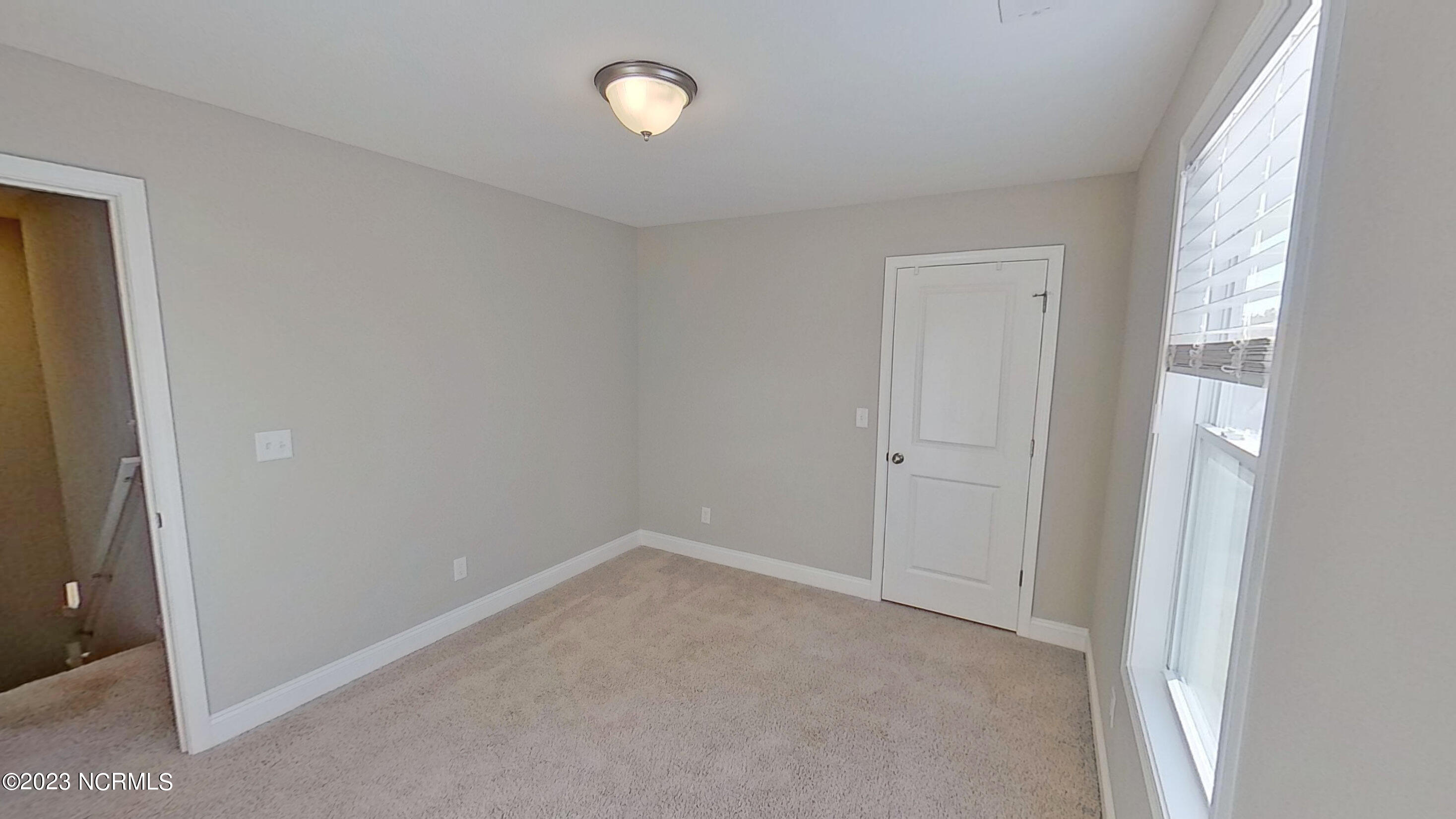 100543878 | Photo 29