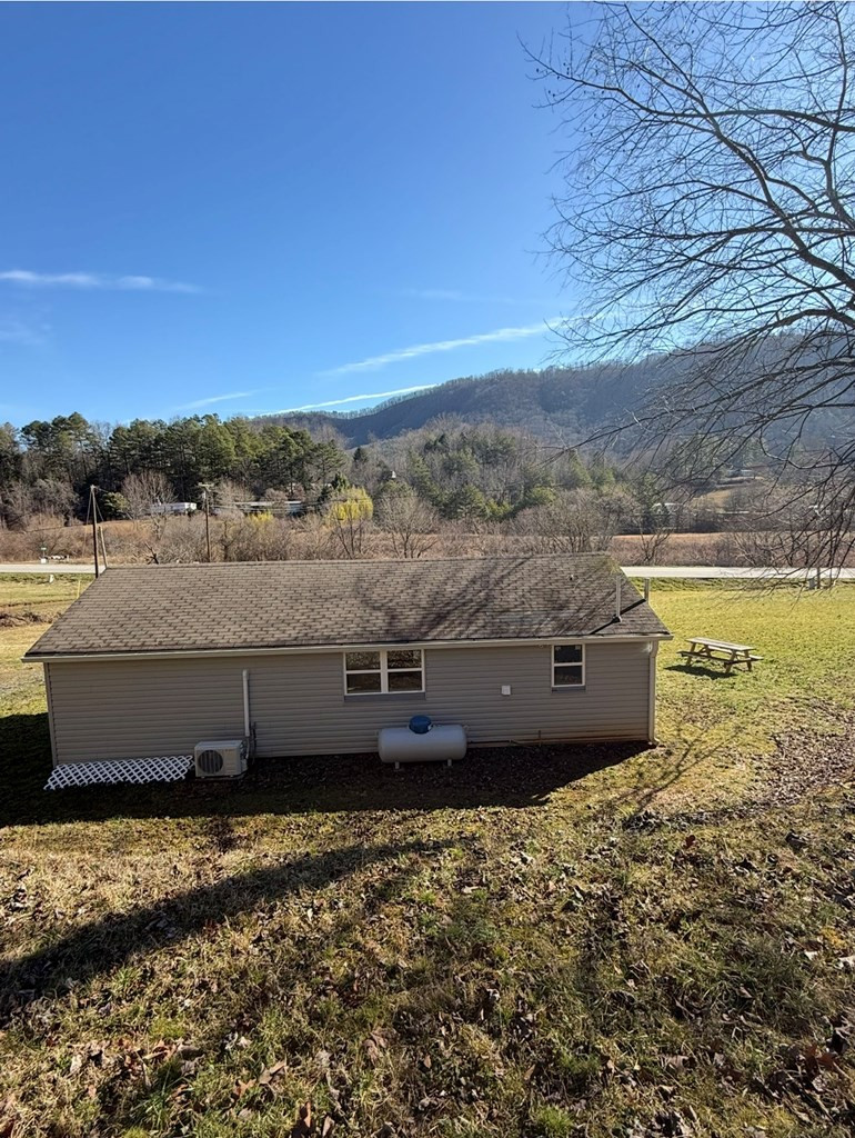 Exterior photo of 3975 Nc Highway 141, Marble, NC 28905. MLS: 98500819