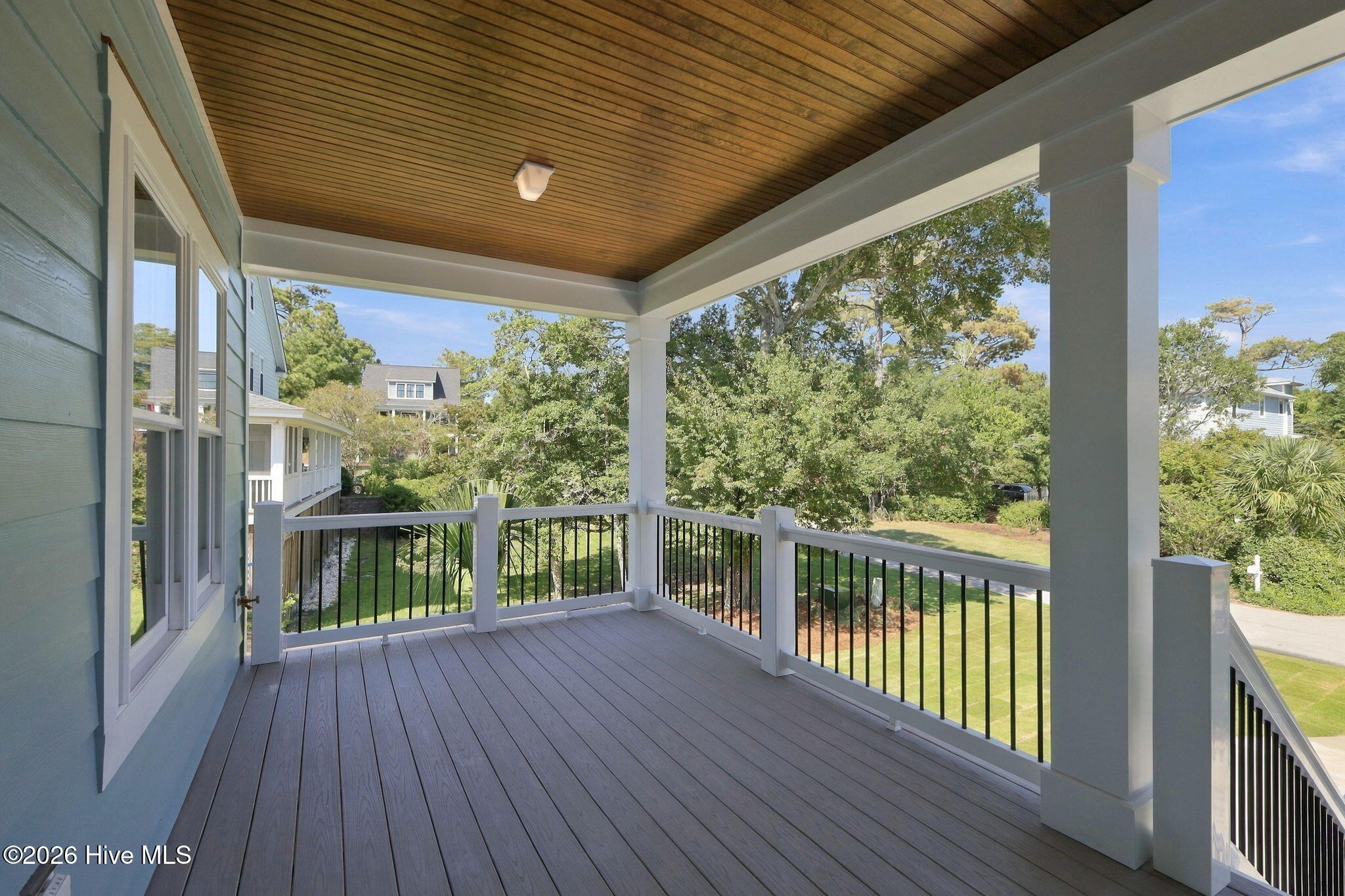 Photo 3 of Single family home for sale at 405 Emerald Landing Dr, Emerald Isle, NC 28594 | MLS# 100582972 | Listing updated on 2026-09-18