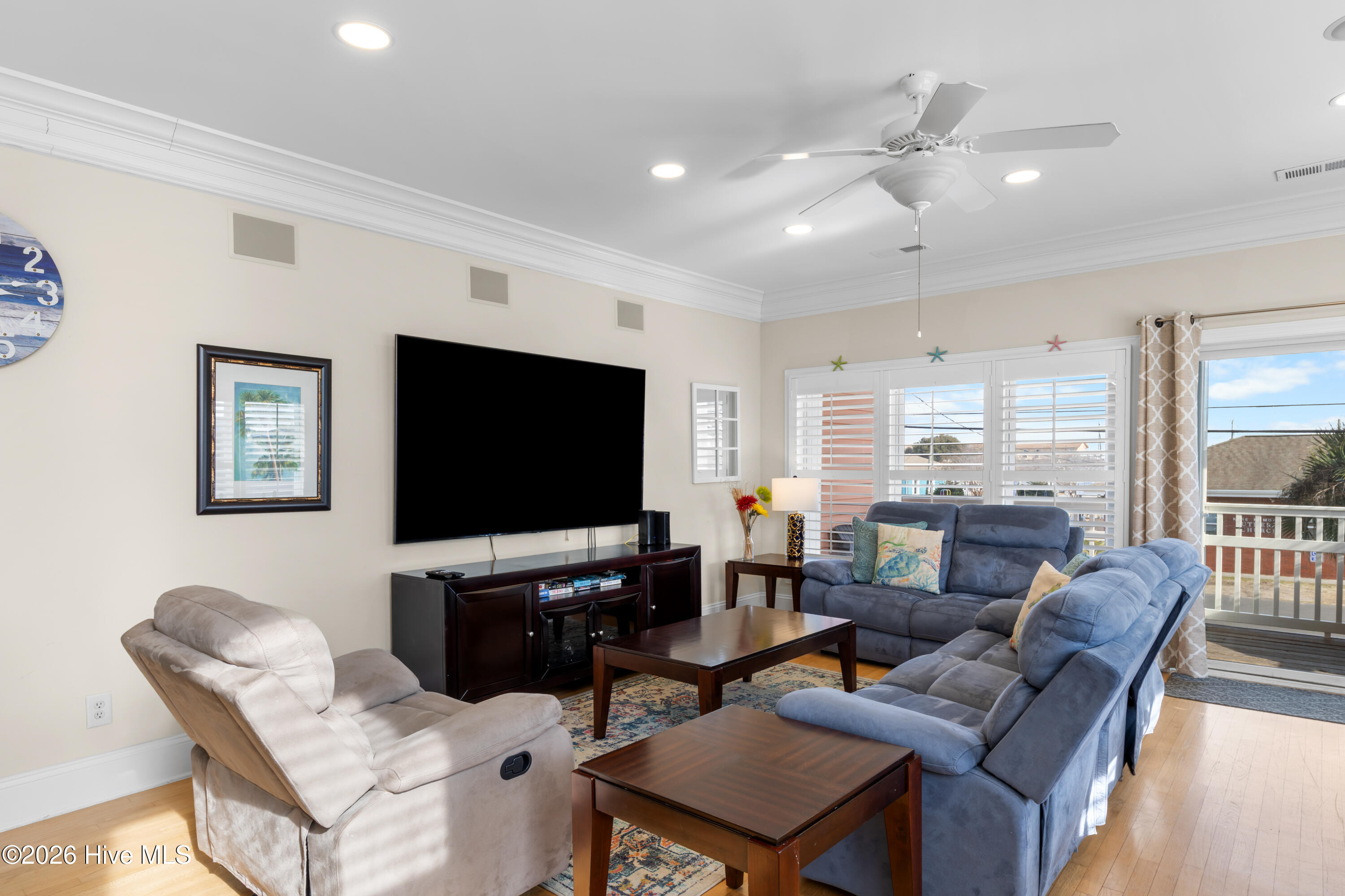 100552955 | Photo 26