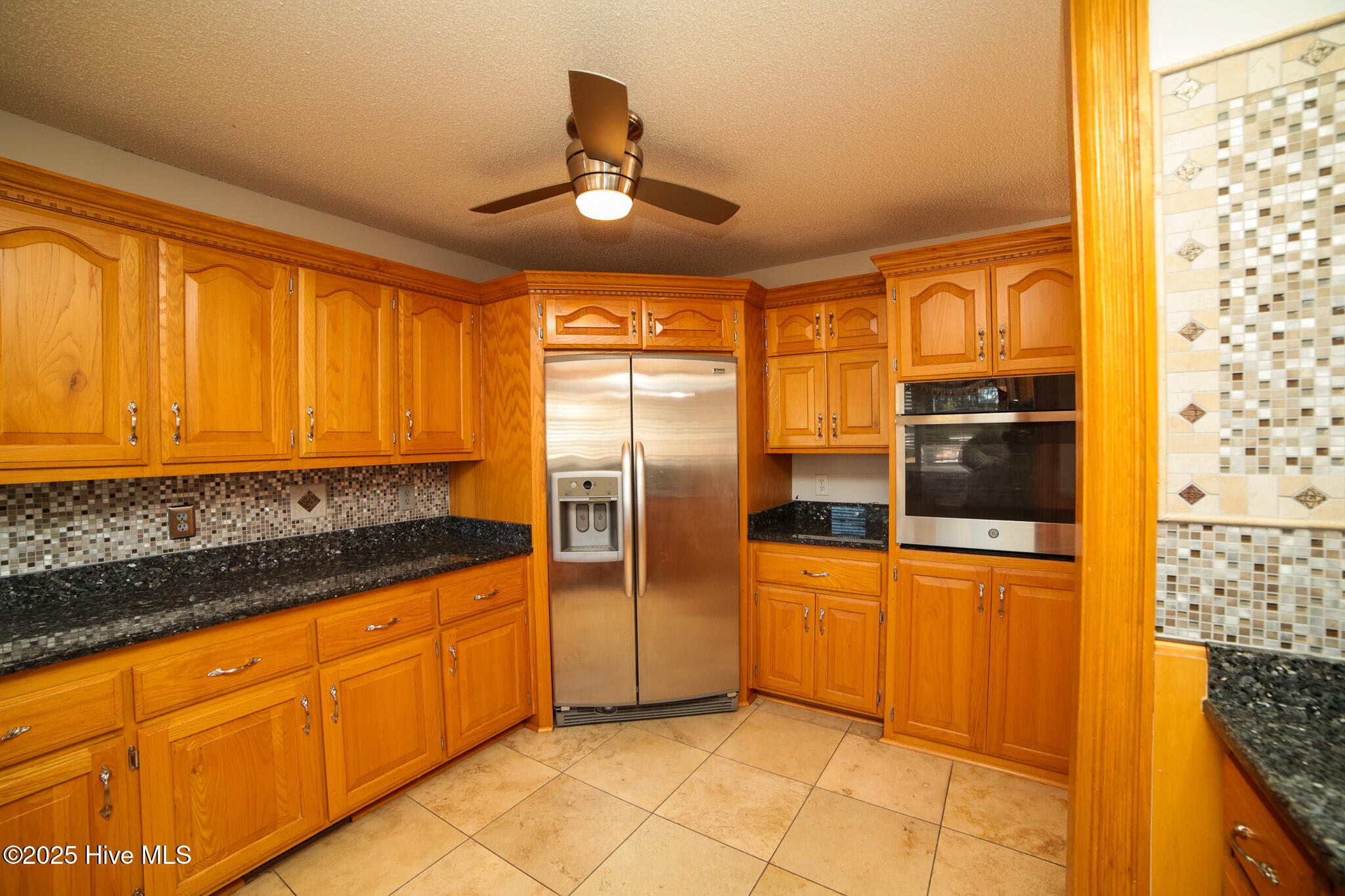 100546342 | Photo 63