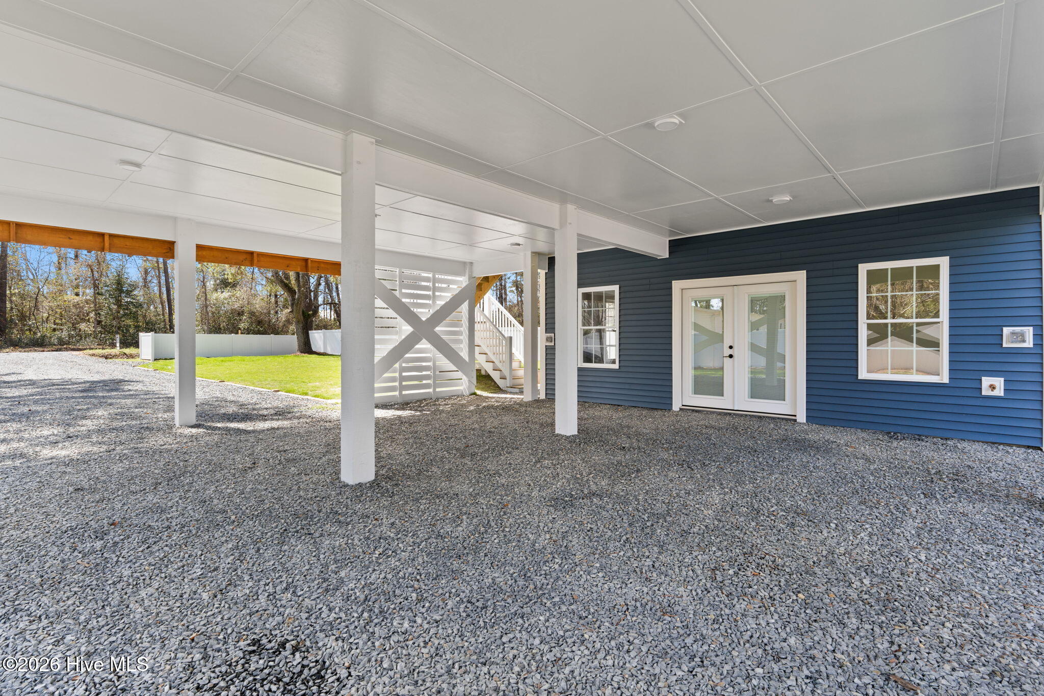 100552938 | Photo 38