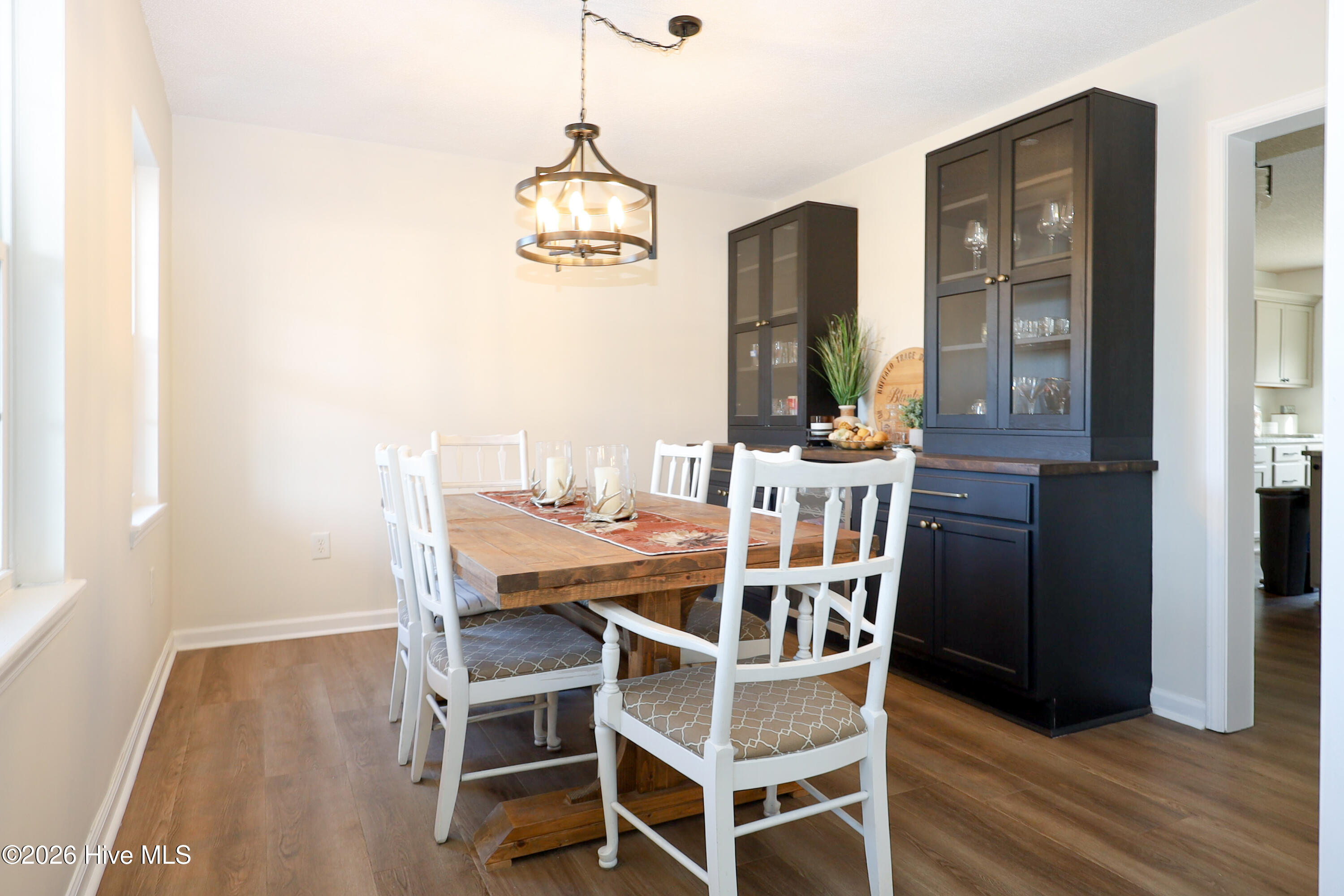 100549070 | Photo 10