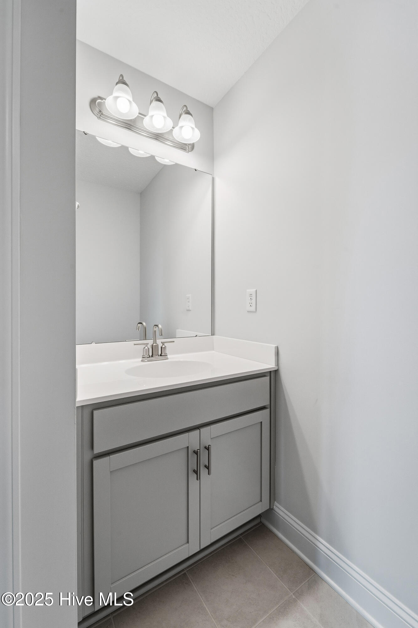 100507195 | Photo 28