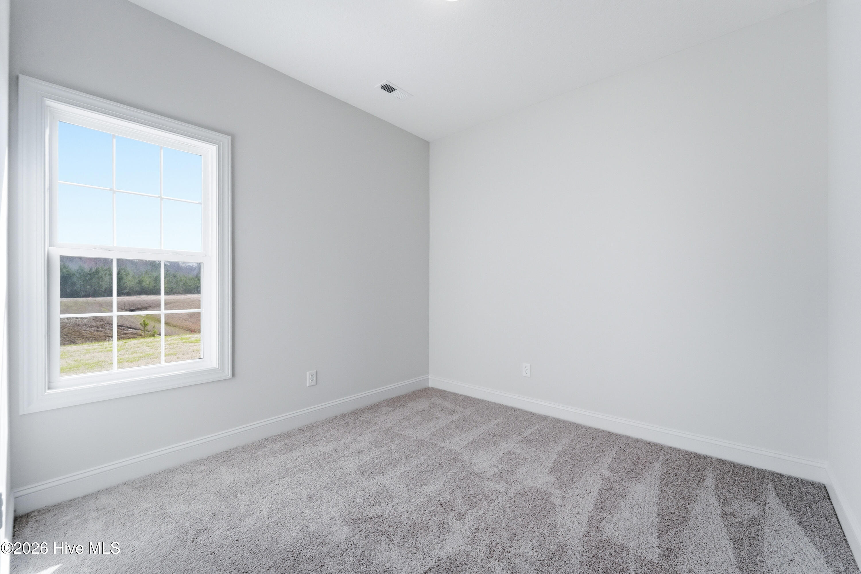 100530742 | Photo 26