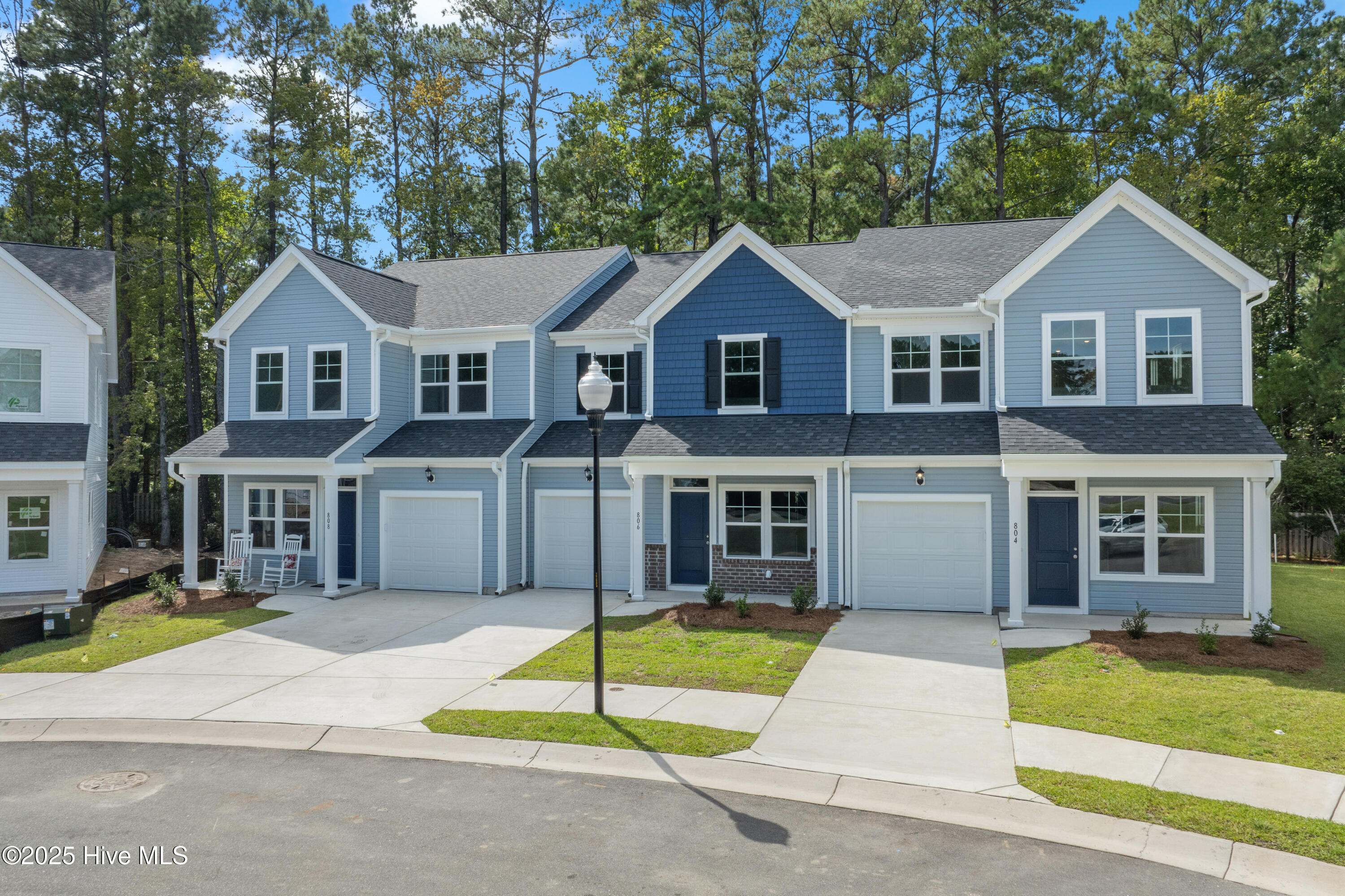 100514545 | Photo 35