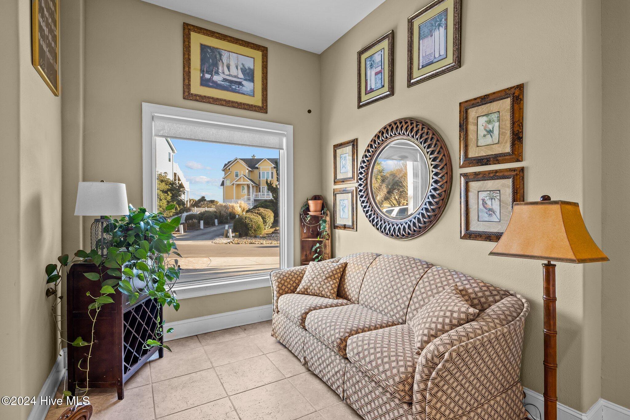 100476259 | Photo 45