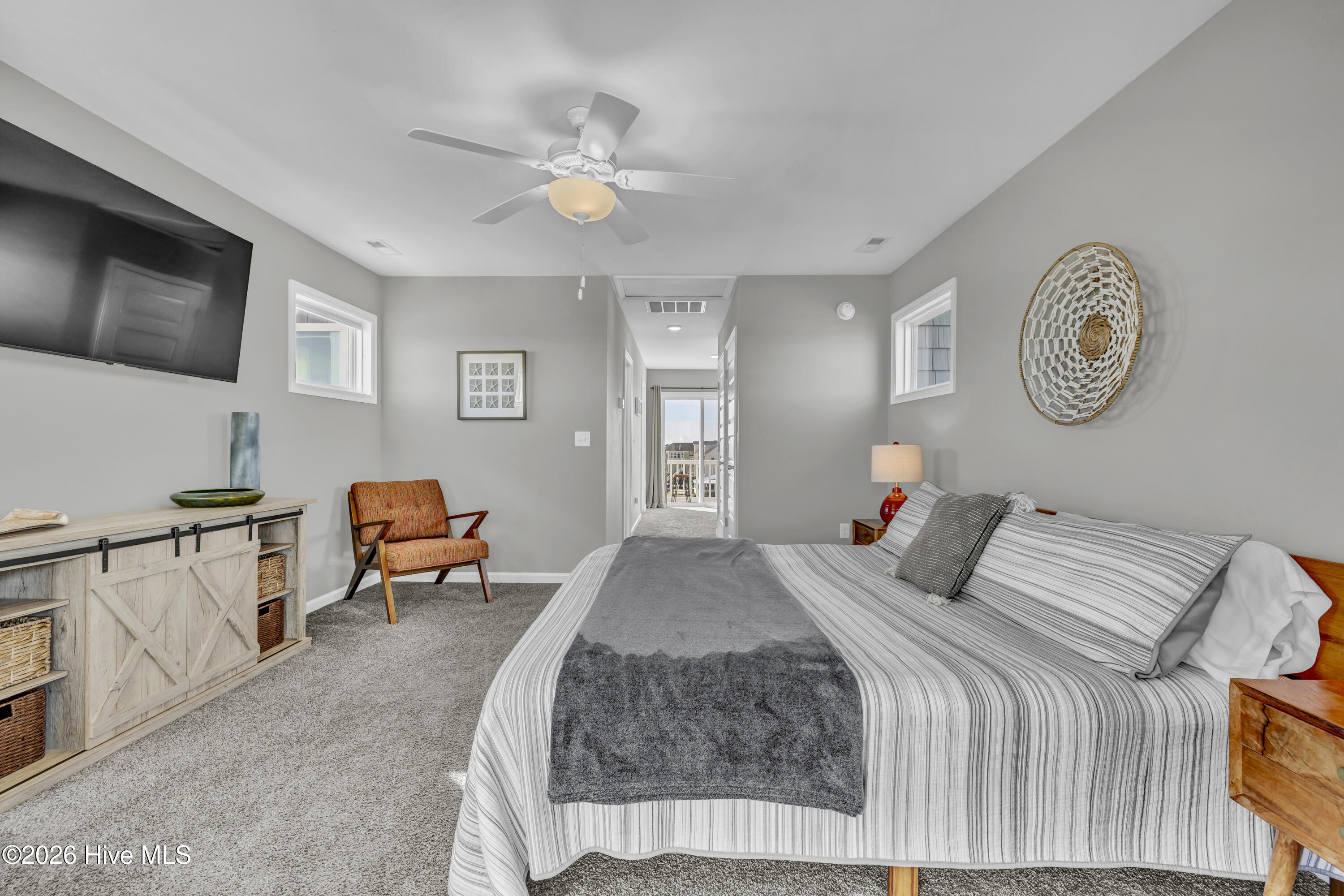 100547519 | Photo 32