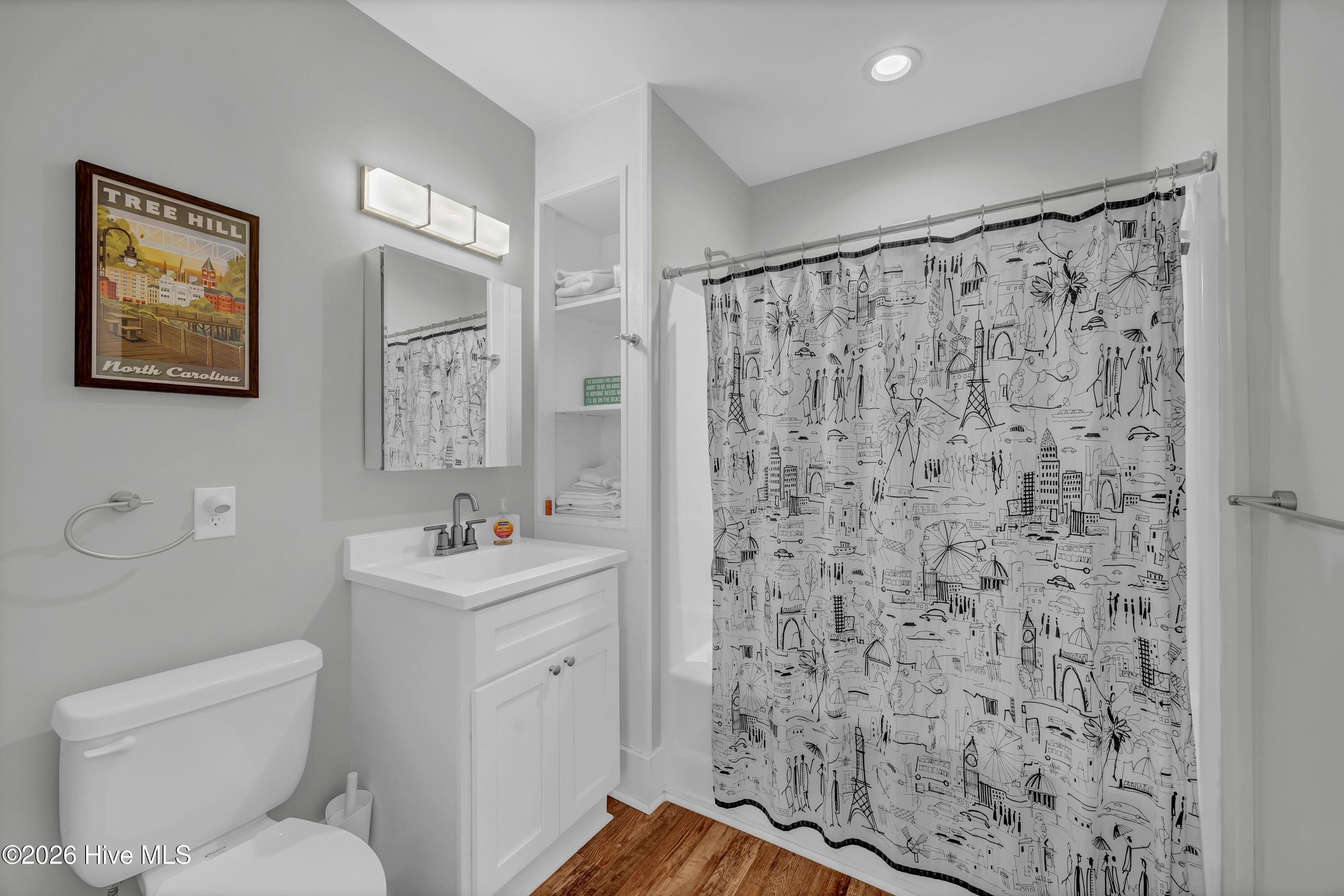 100555908 | Photo 26