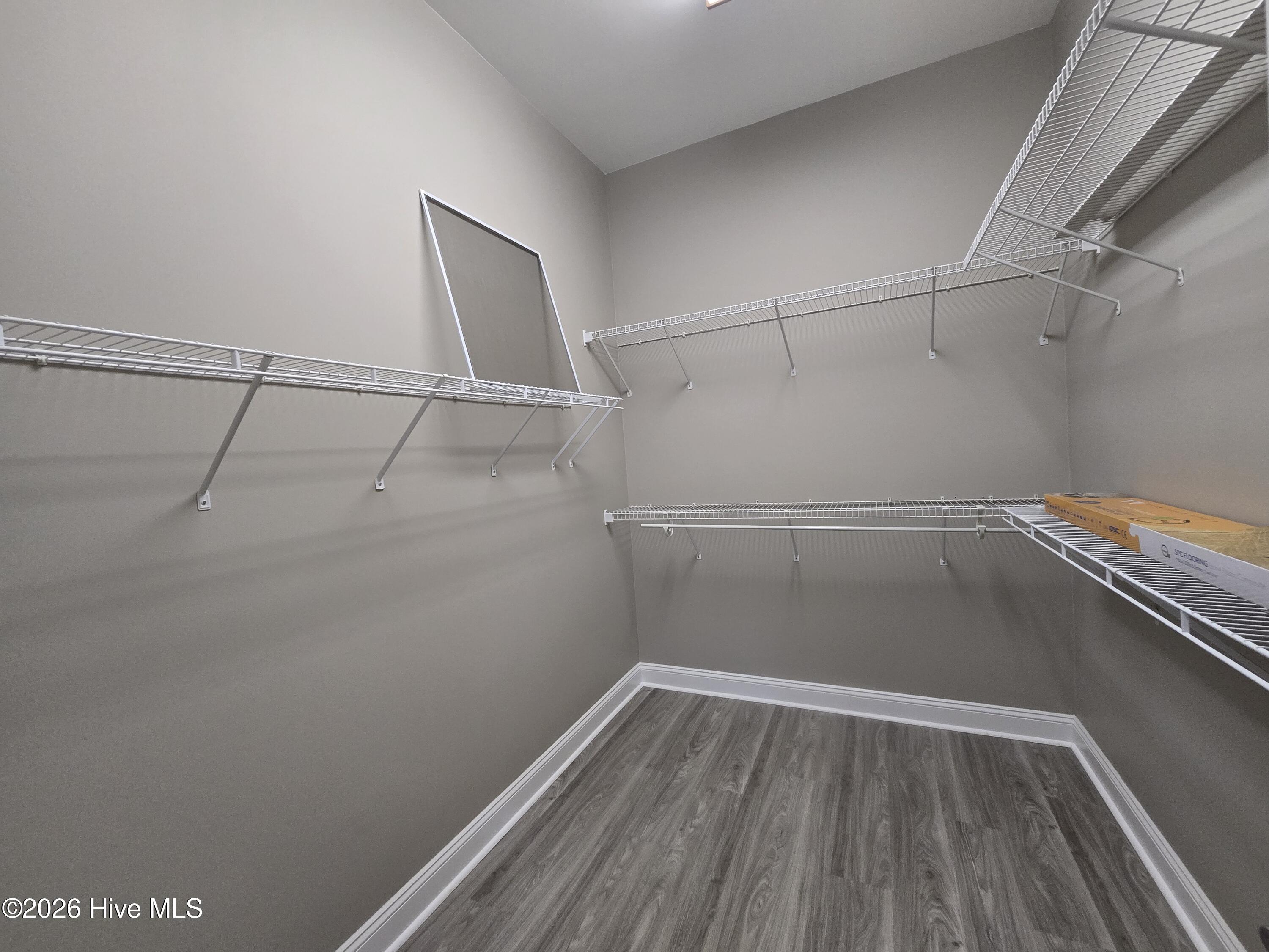 100565502 | Photo 16