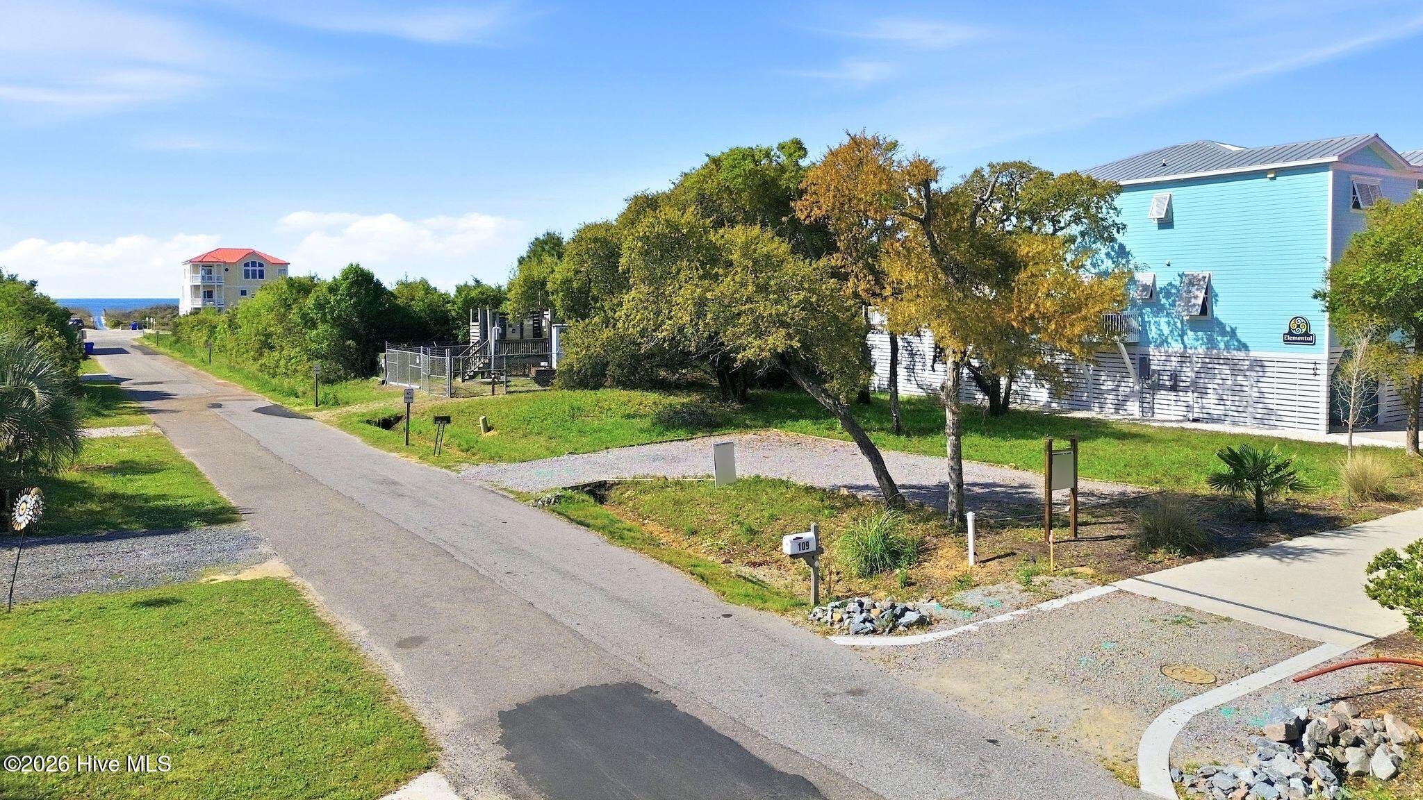 100565841 | Photo 21