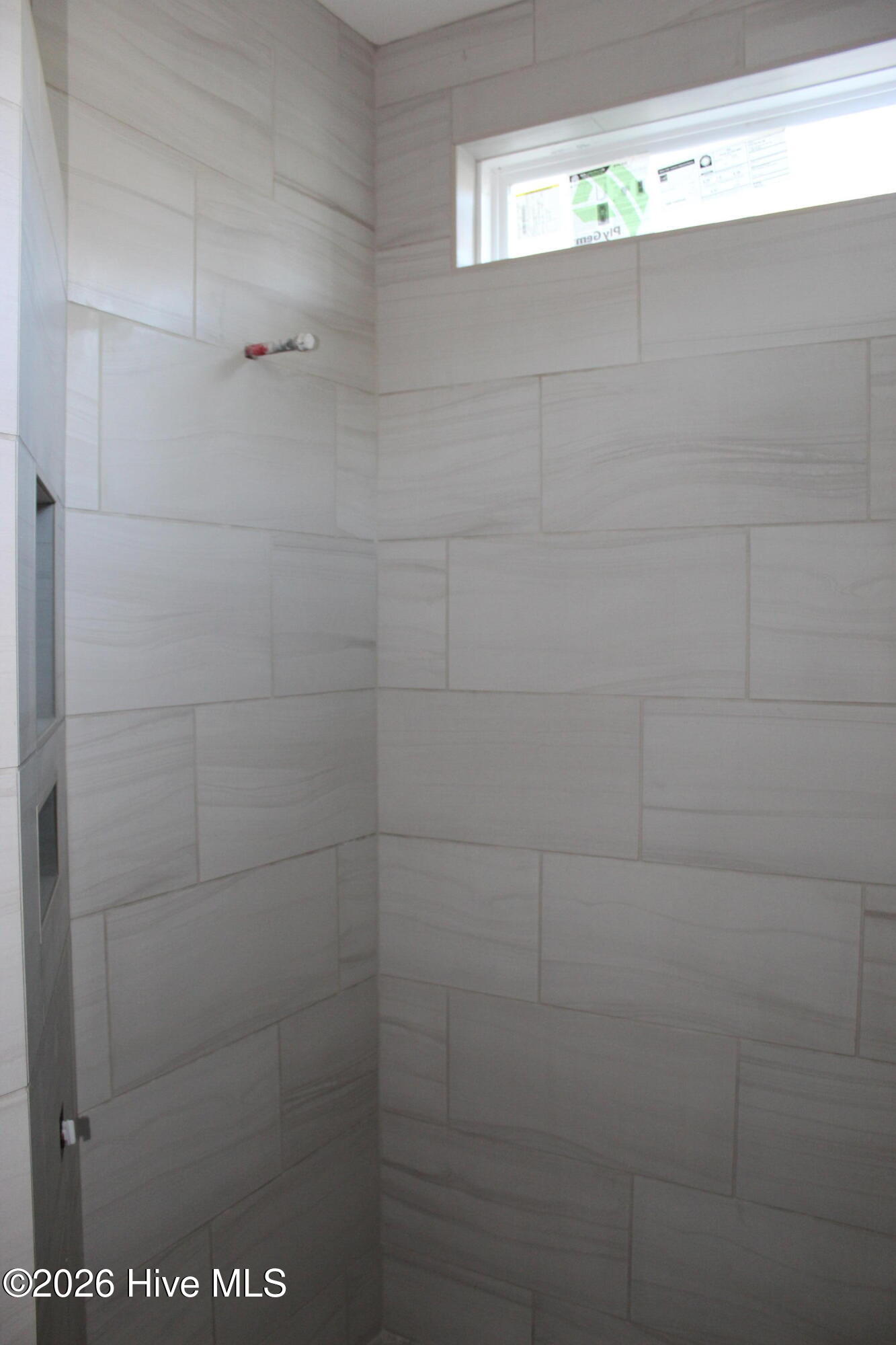 100536128 | Photo 17