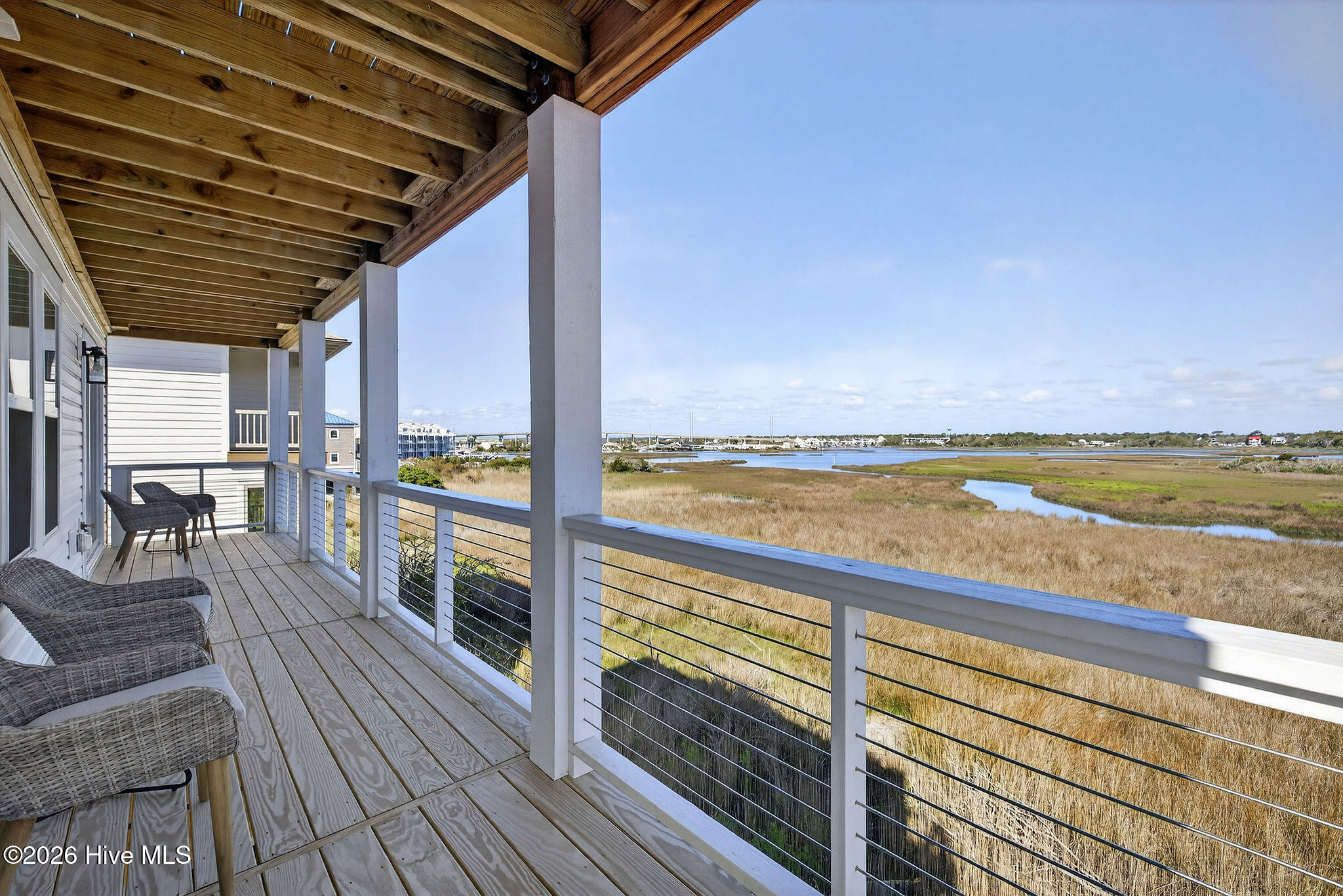 100565541 | Photo 55