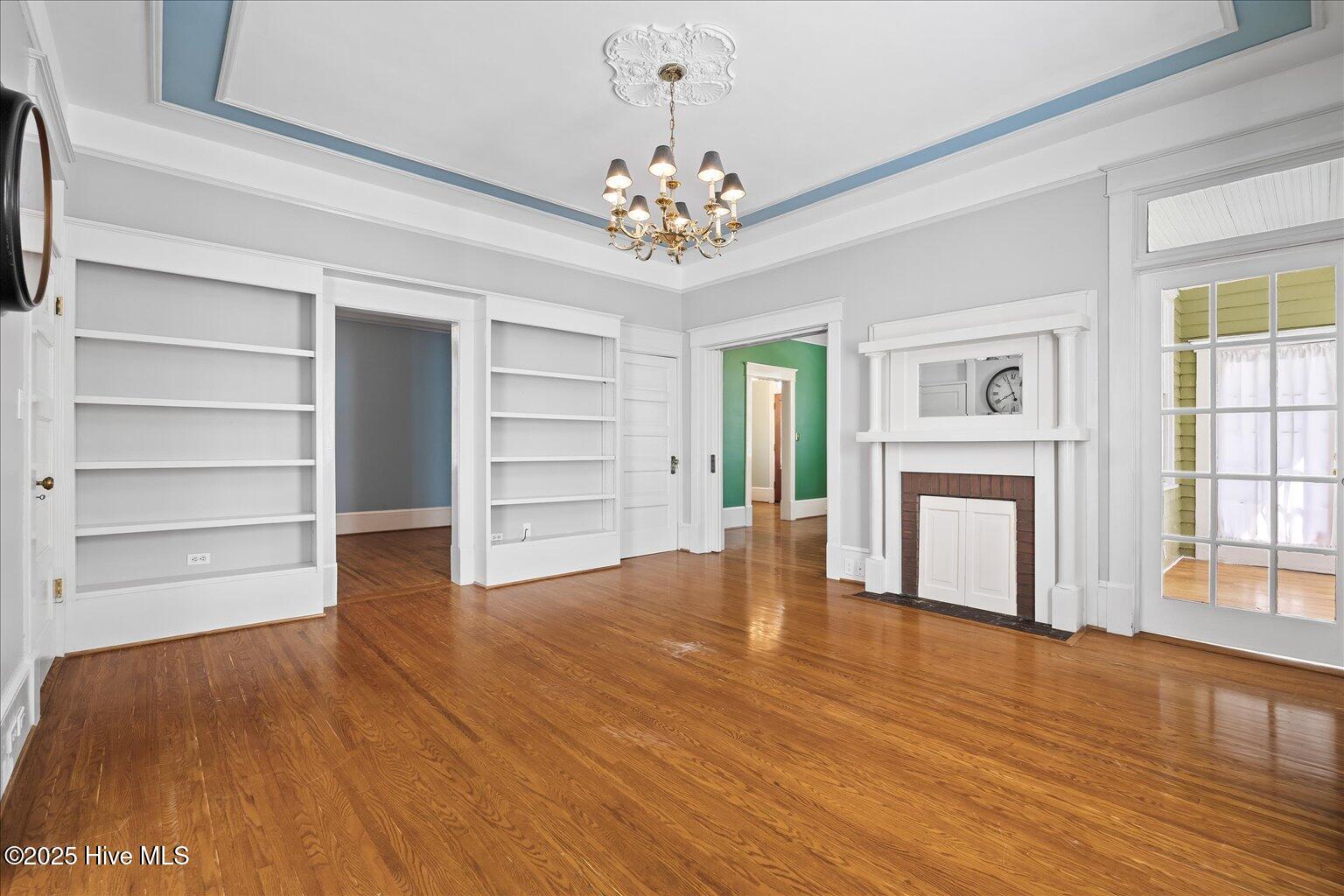 100529930 | Photo 29