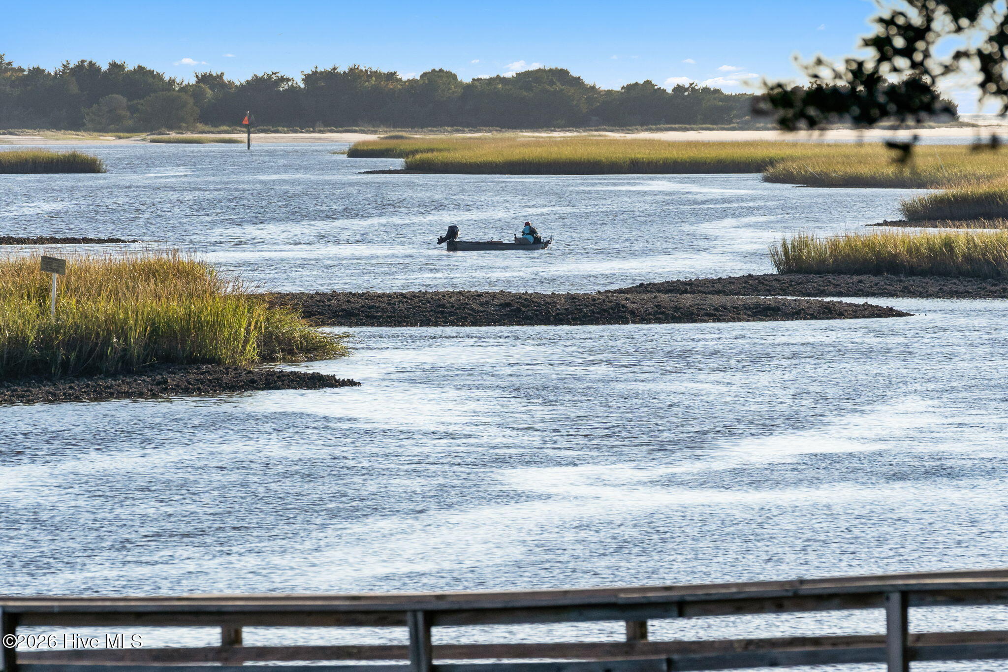 100568987 | Photo 74