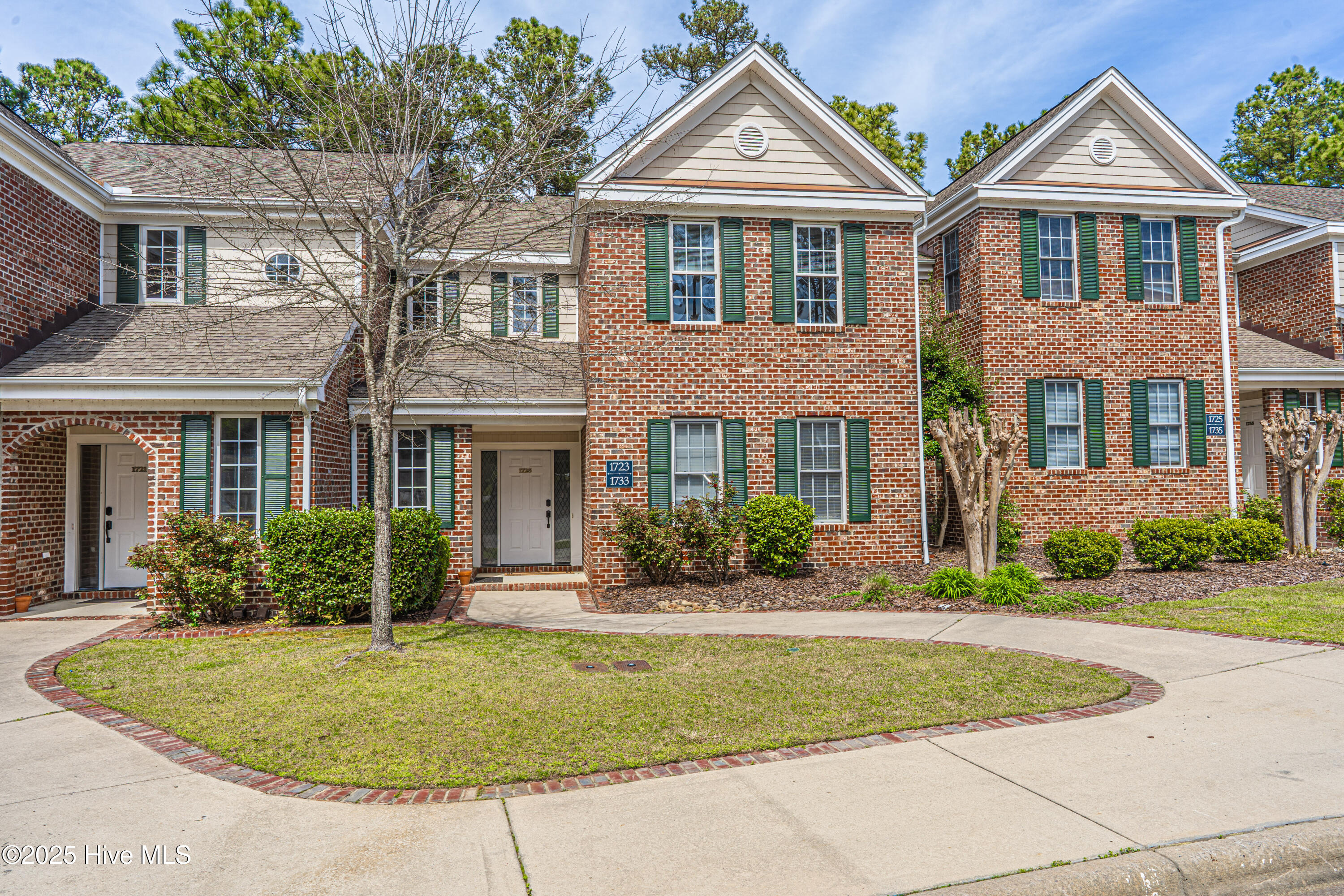 Property at 1733 Woodbrooke Drive