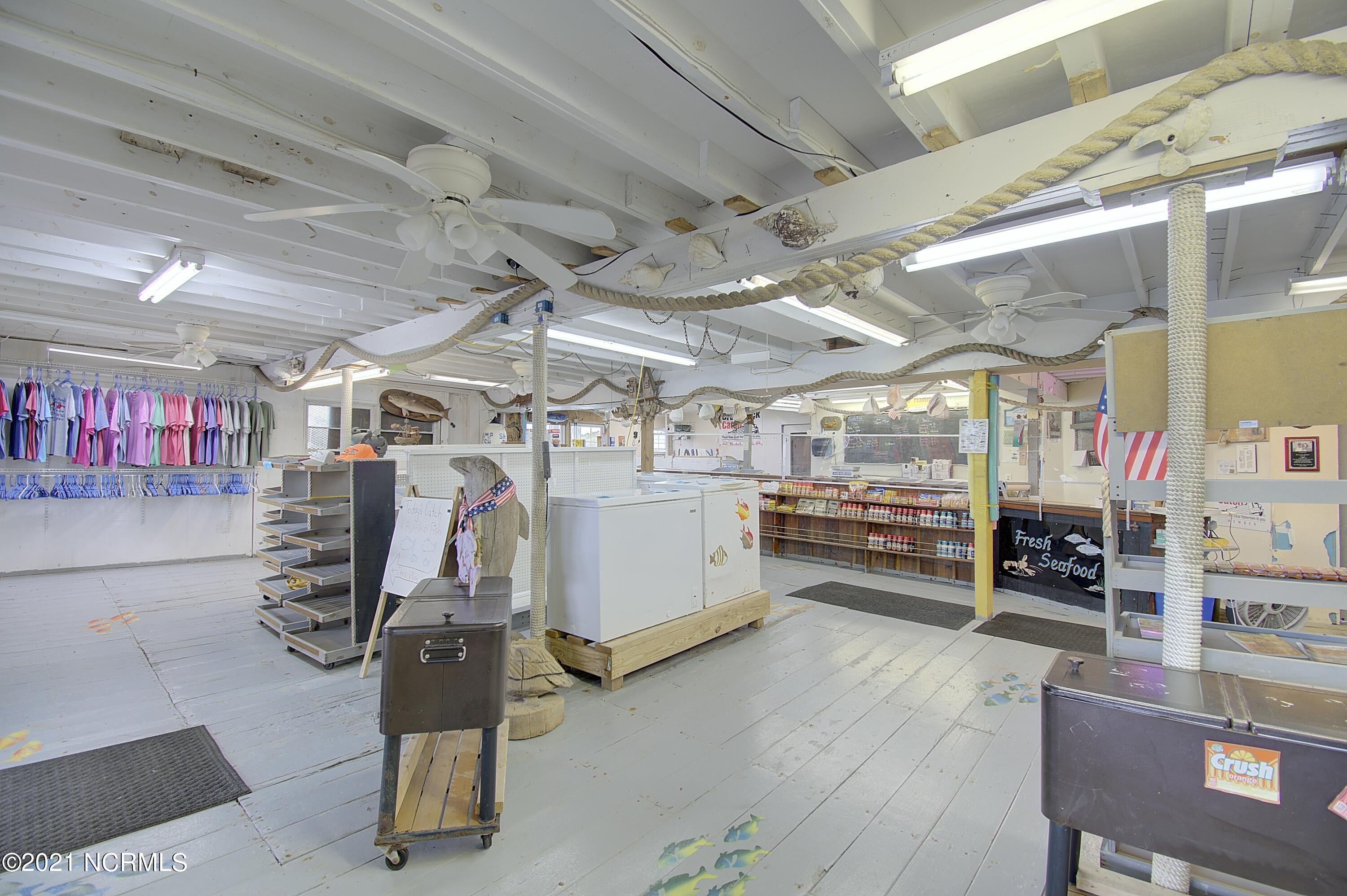 100502162 | Photo 57