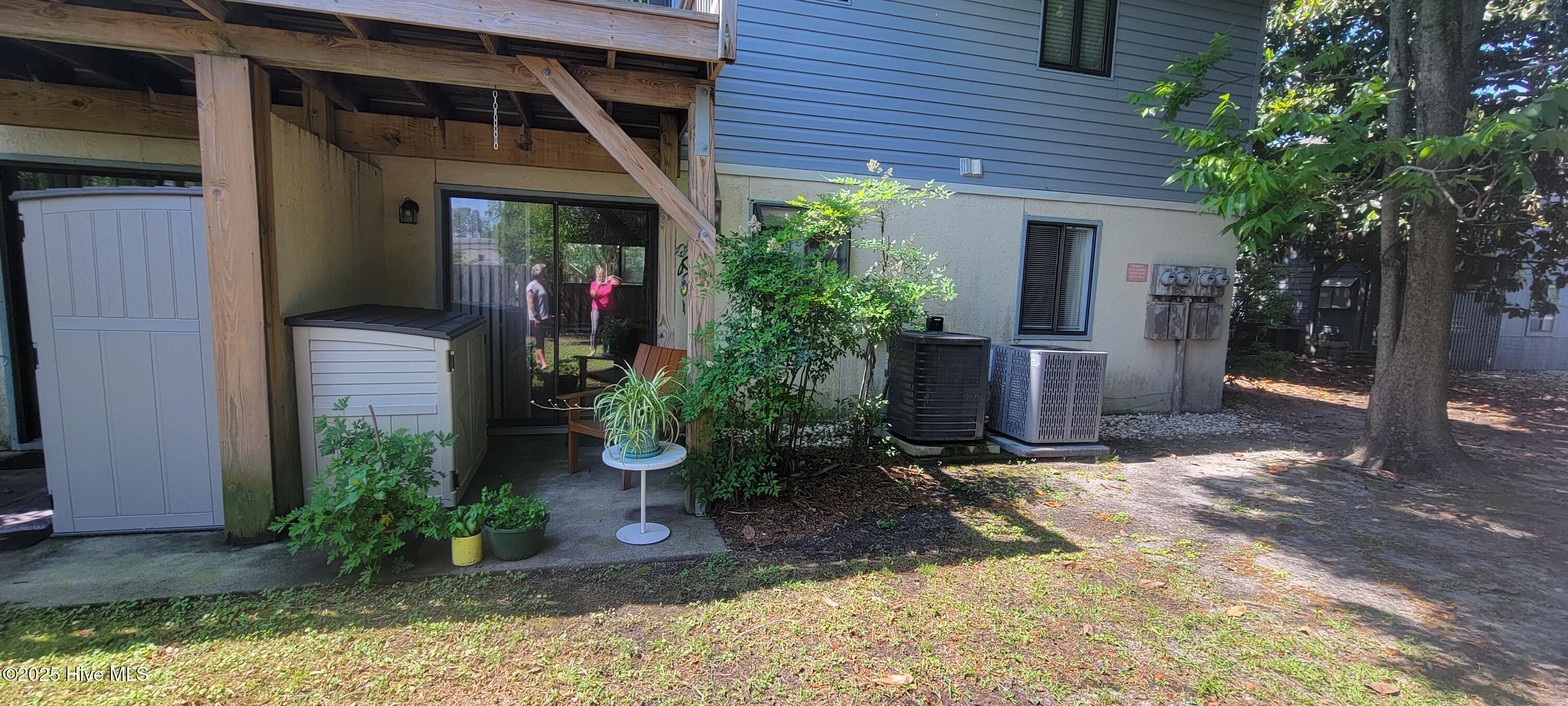 100545599 | Photo 14