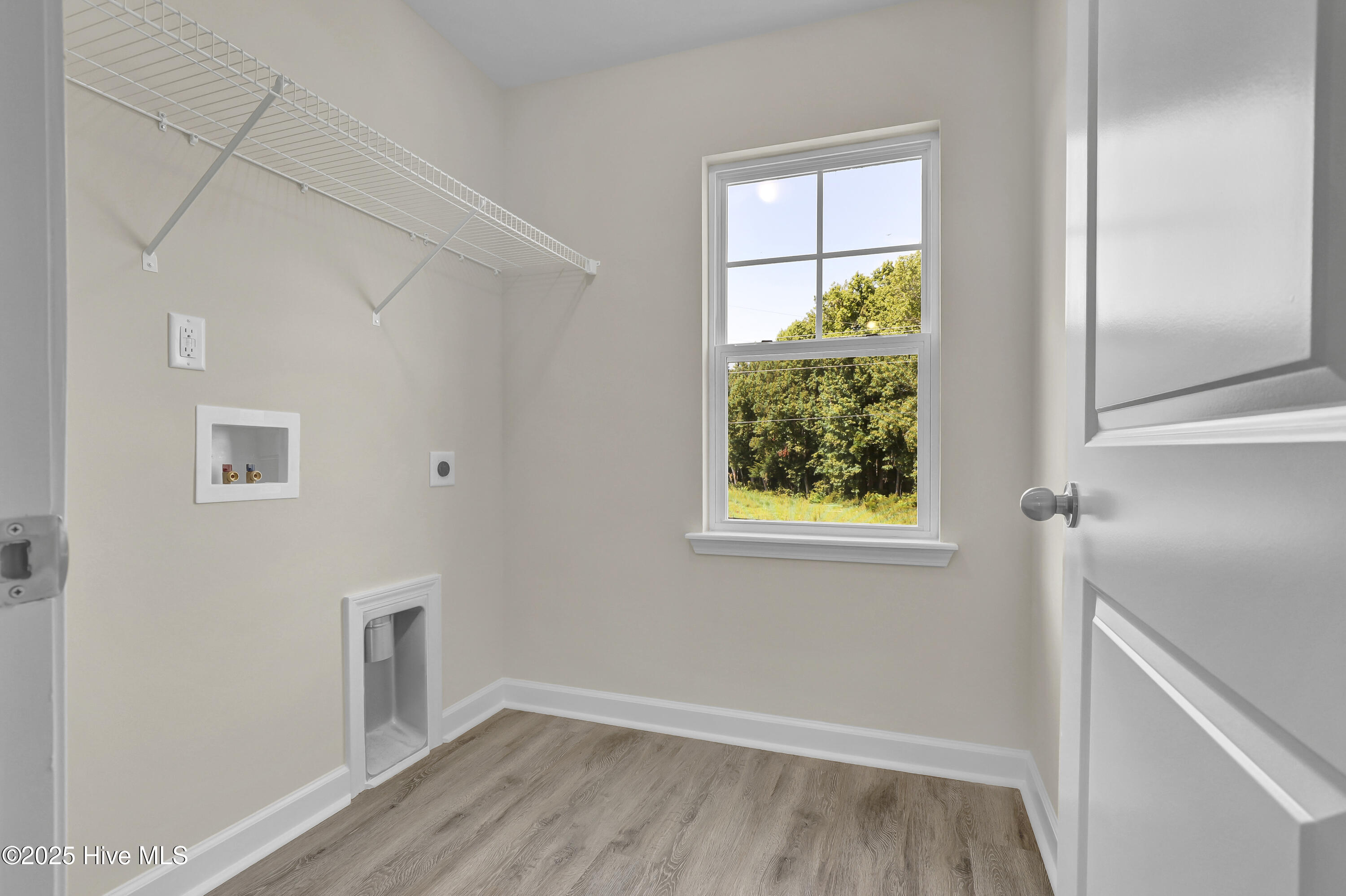 100488784 | Photo 29