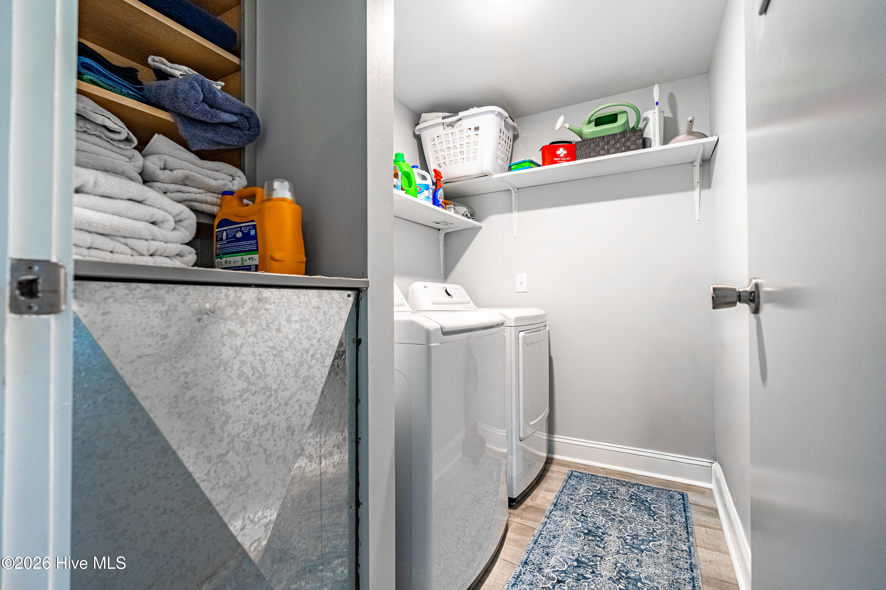 100563568 | Photo 38