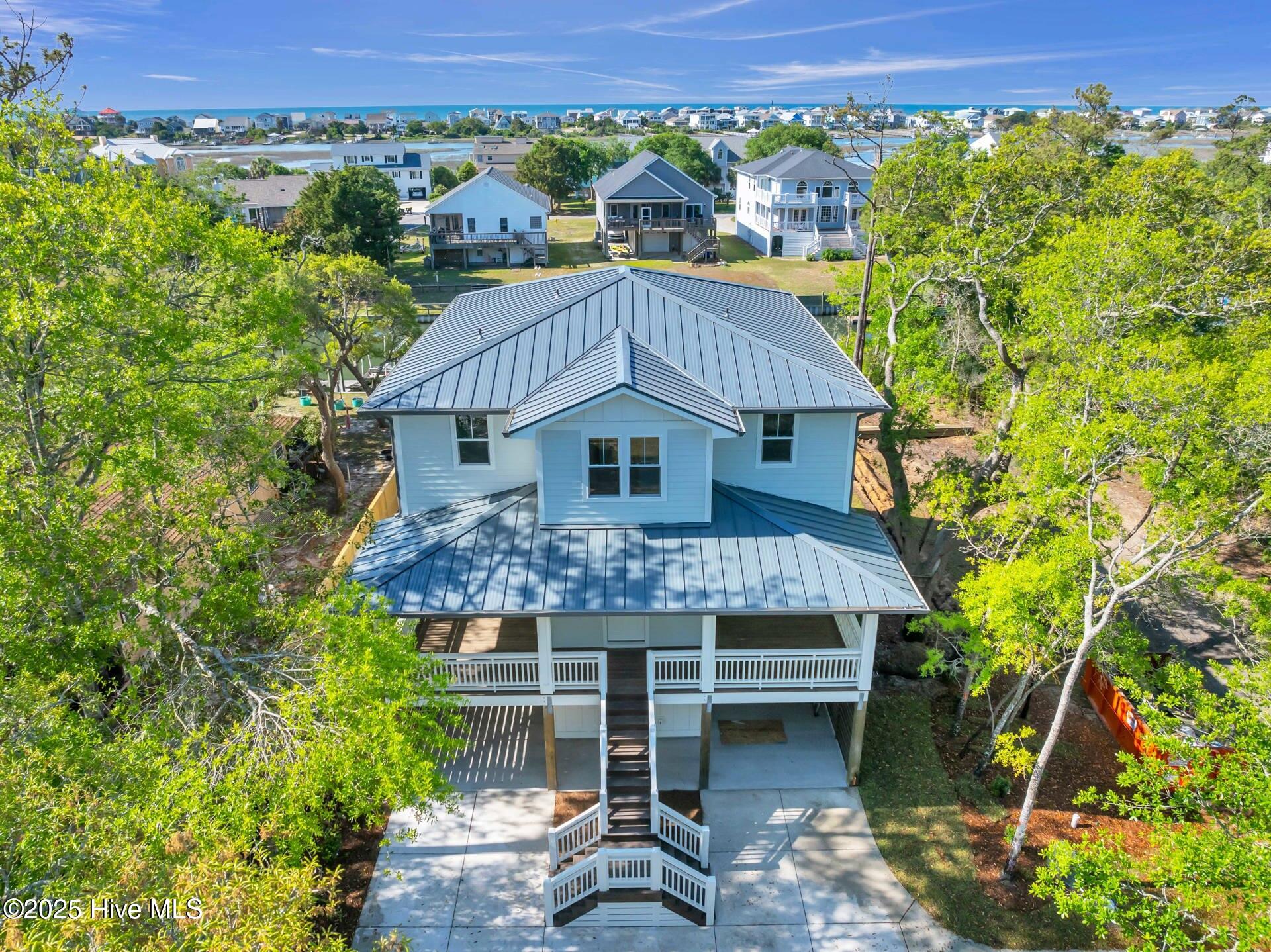 100547120 | Photo 45