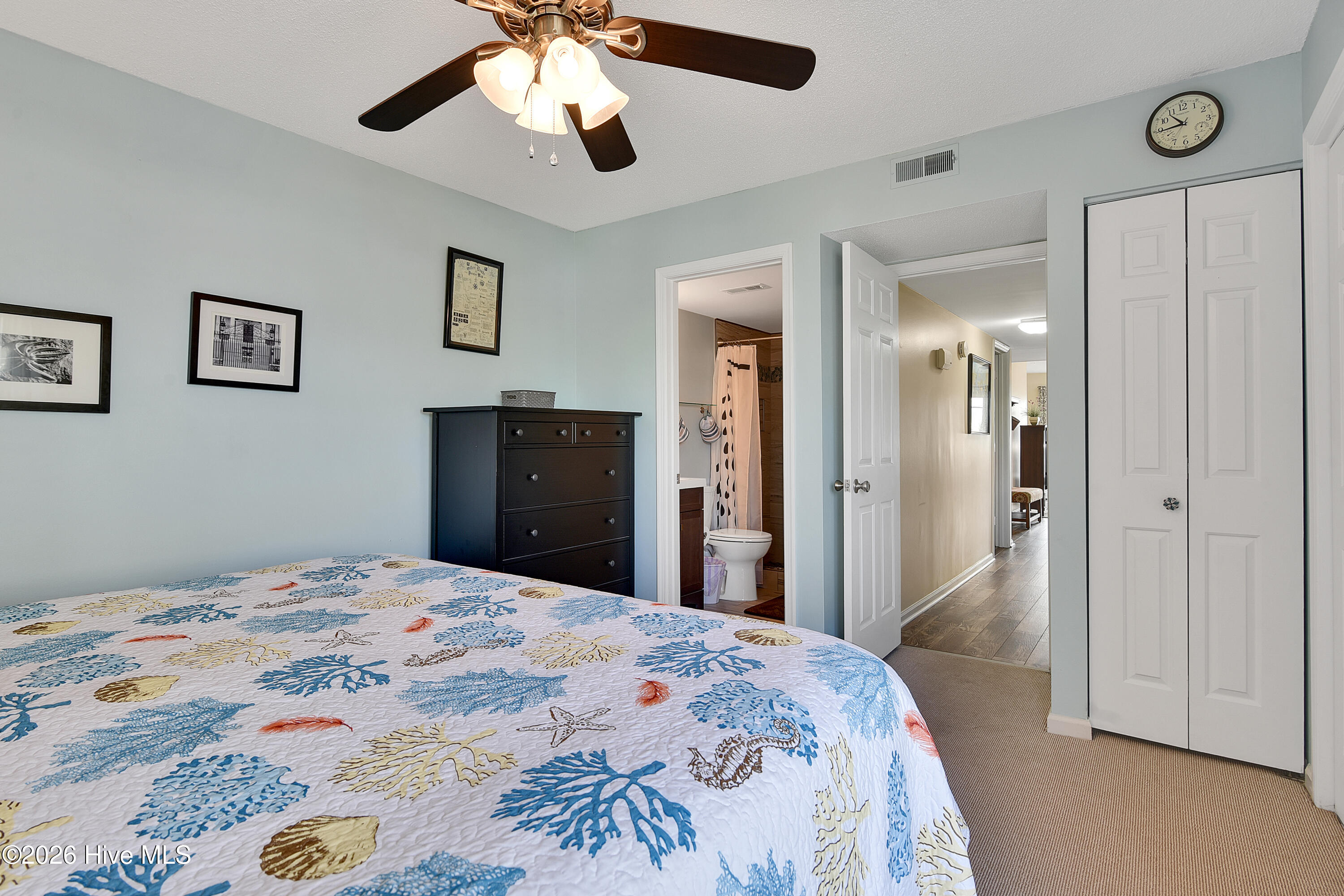 100555375 | Photo 31