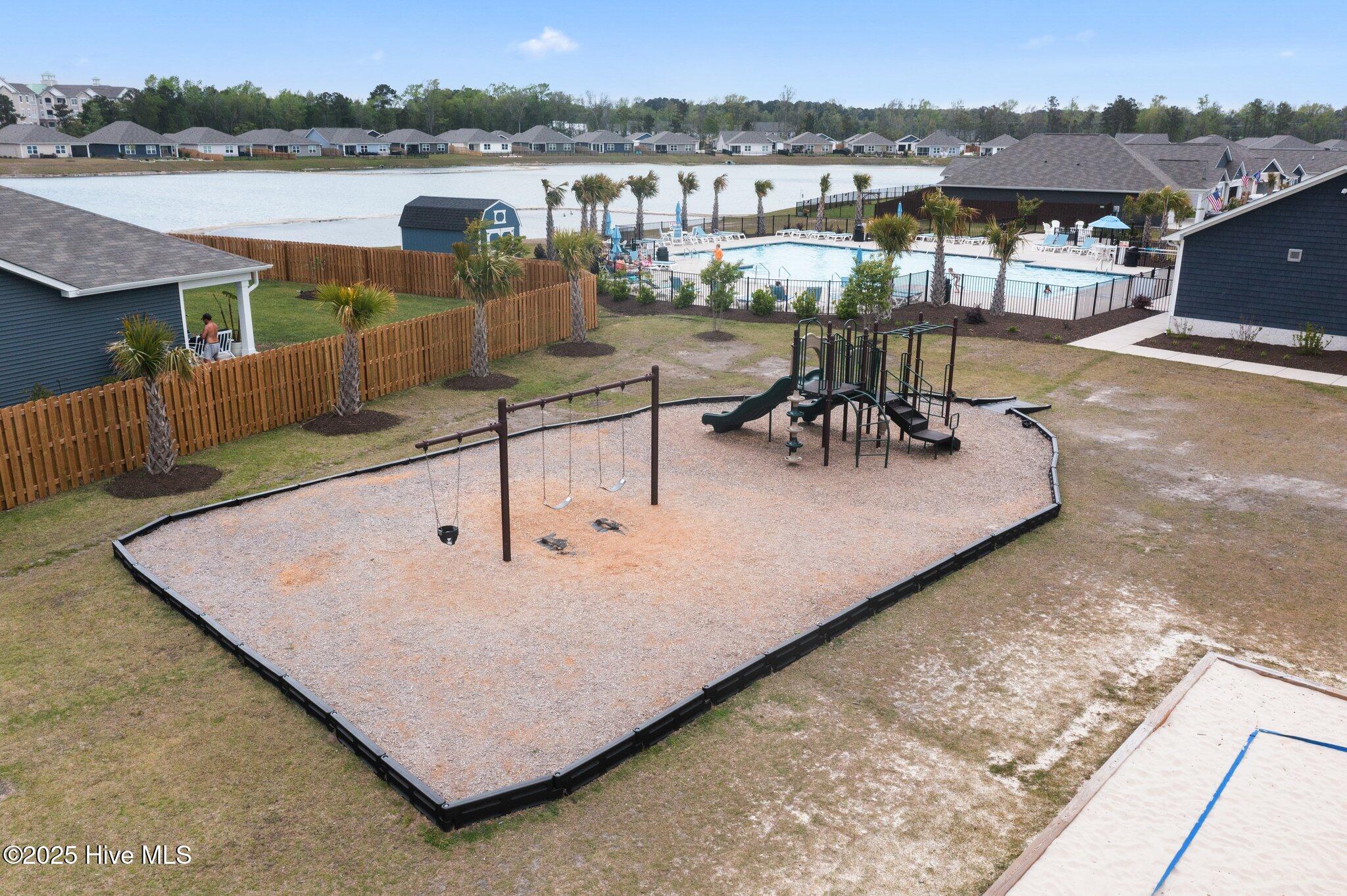 100545620 | Photo 46