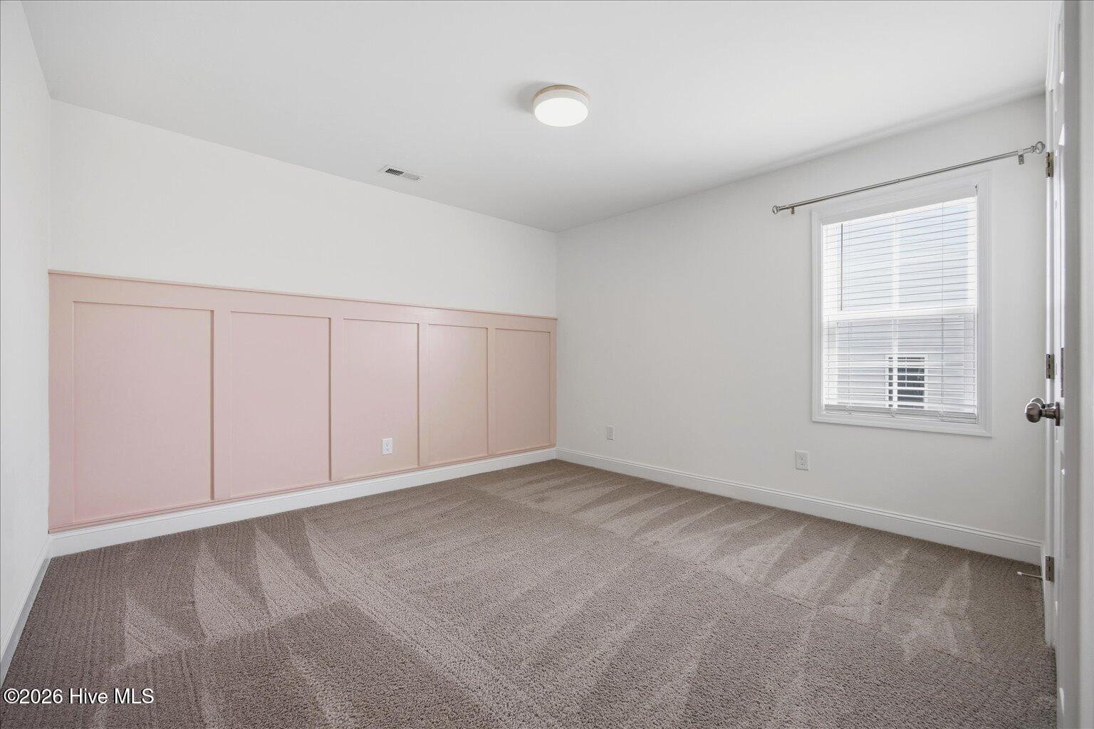 100559714 | Photo 24