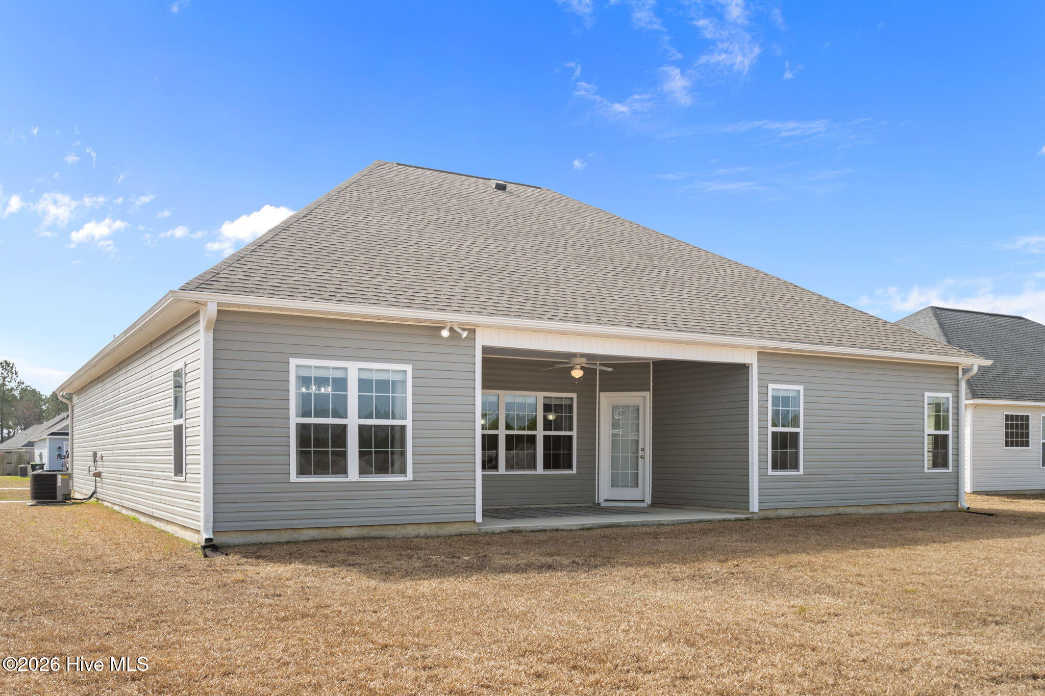 100559692 | Photo 24