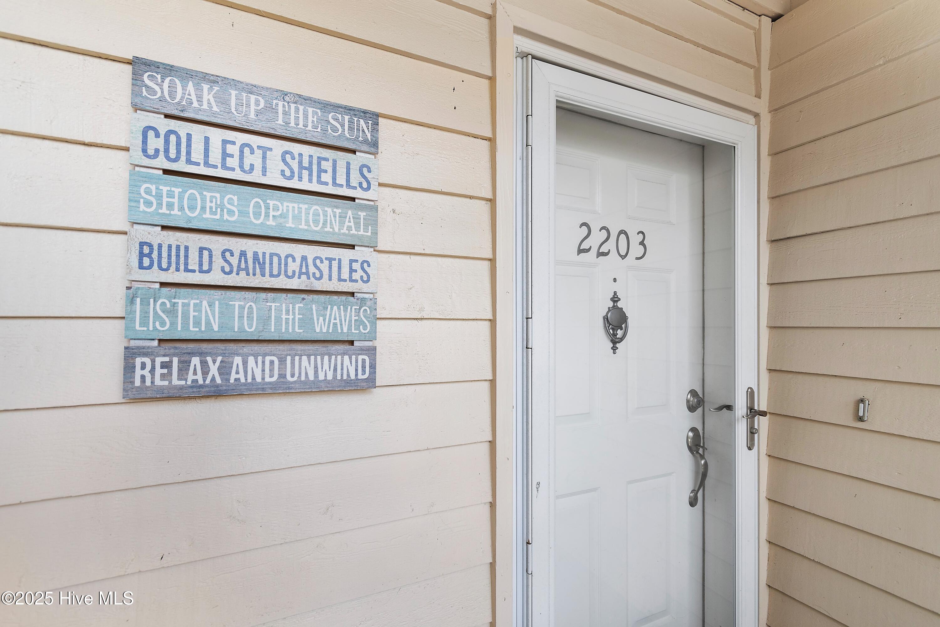 100537972 | Photo 18