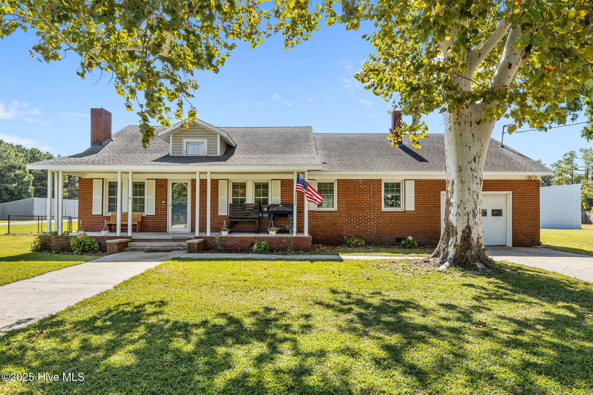 Homes for sale in Beaufort, NC | 477 Harkers Island Rd, Beaufort, NC 28516 | MLS# 100530520