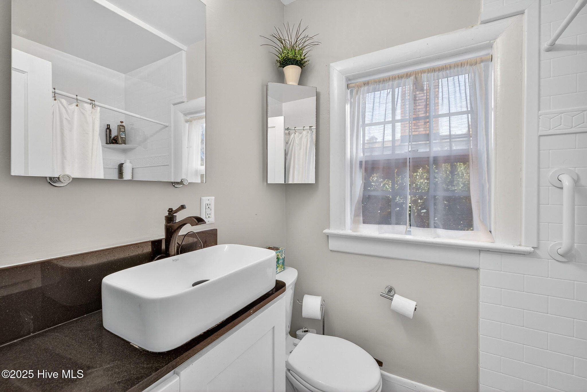 100539754 | Photo 30