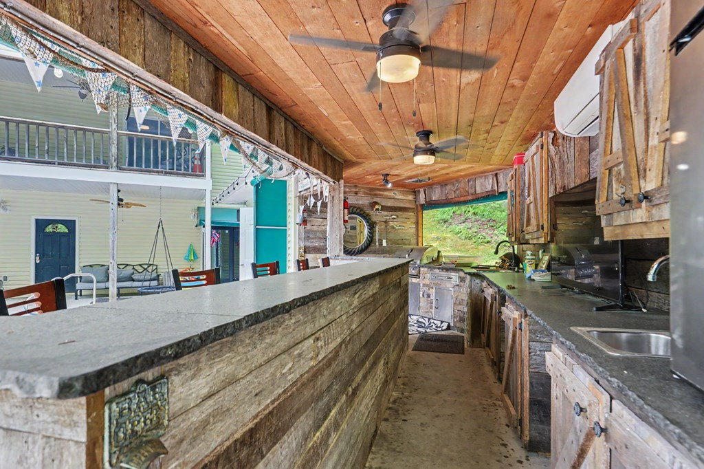 522 Fred Amos Road, Murphy, NC 28906 Listing Photo  7
