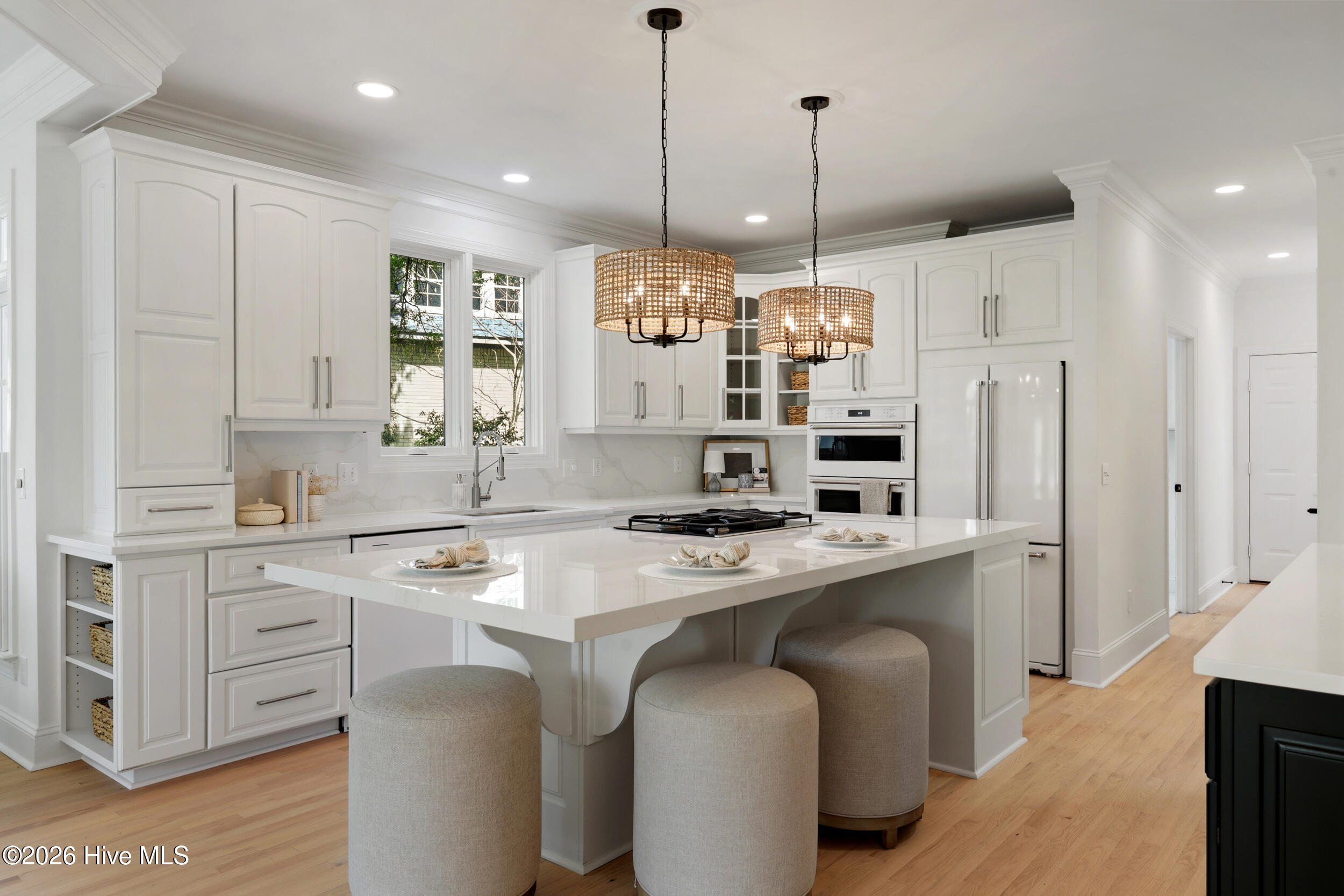 100540721 | Photo 27